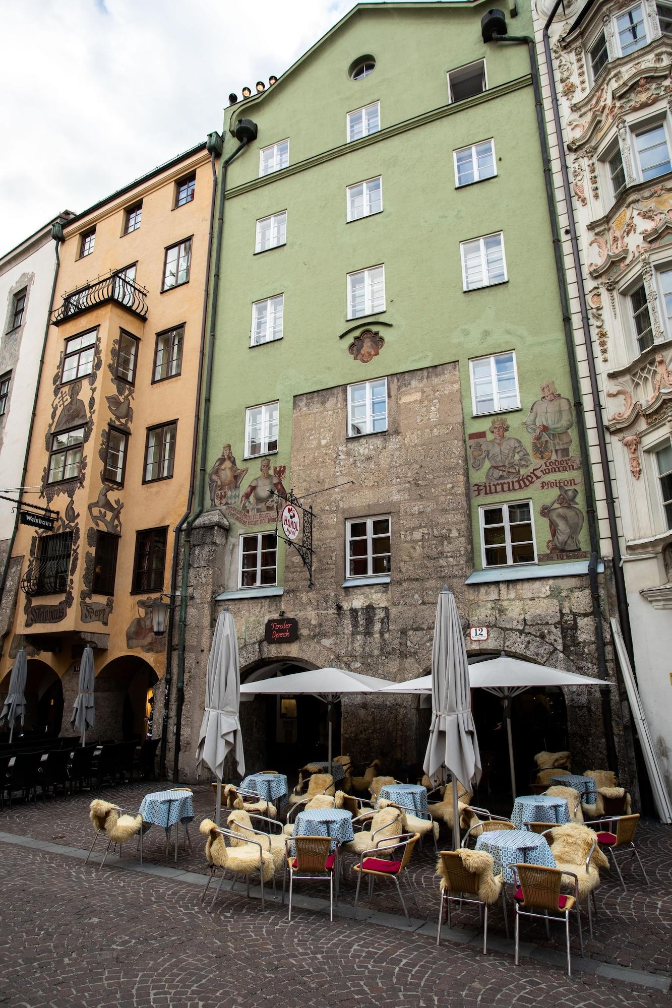 Vista Exterior Golden Roof Apartments by Penz