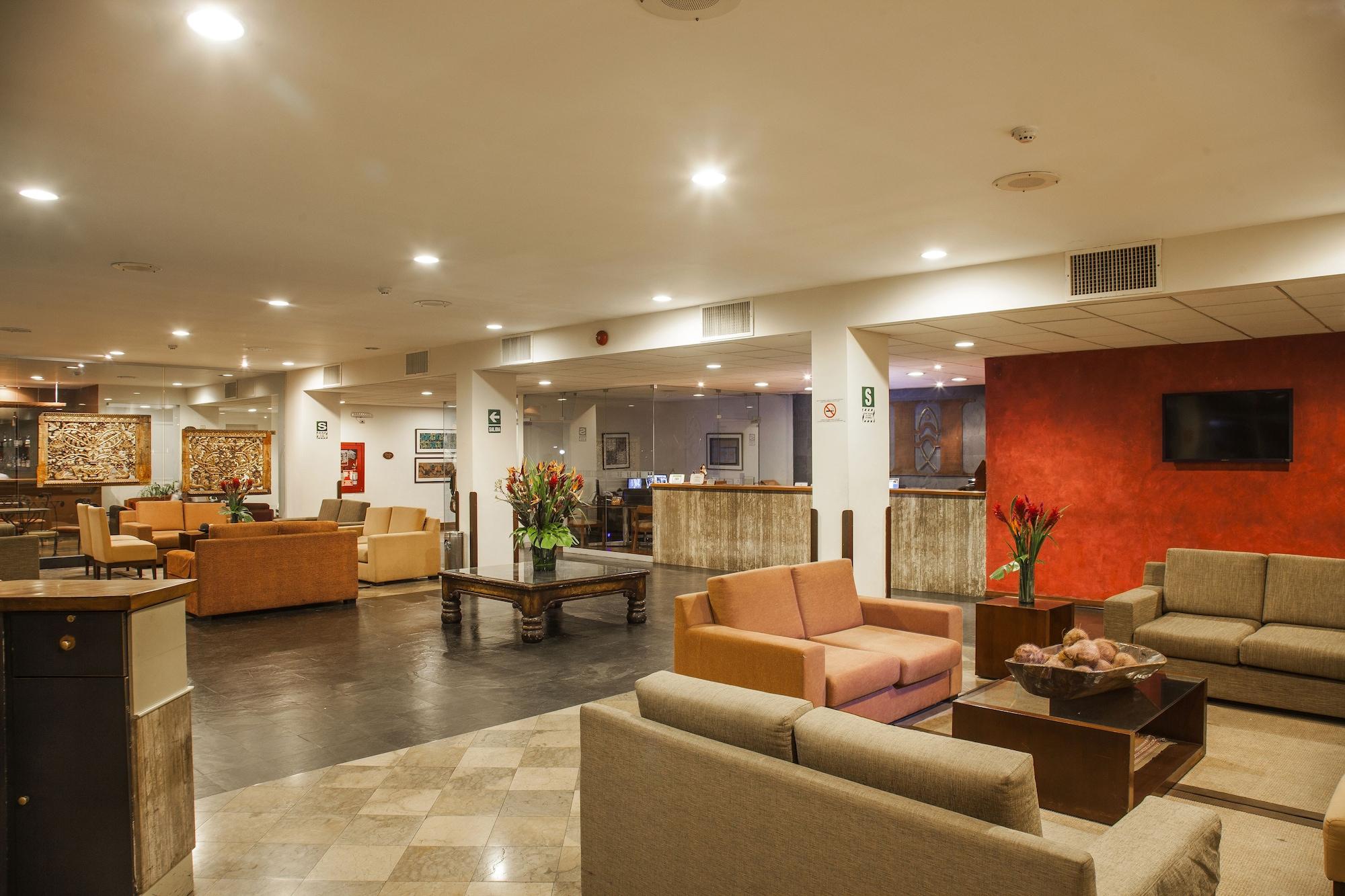 Vista Lobby San Agustin Exclusive Hotel