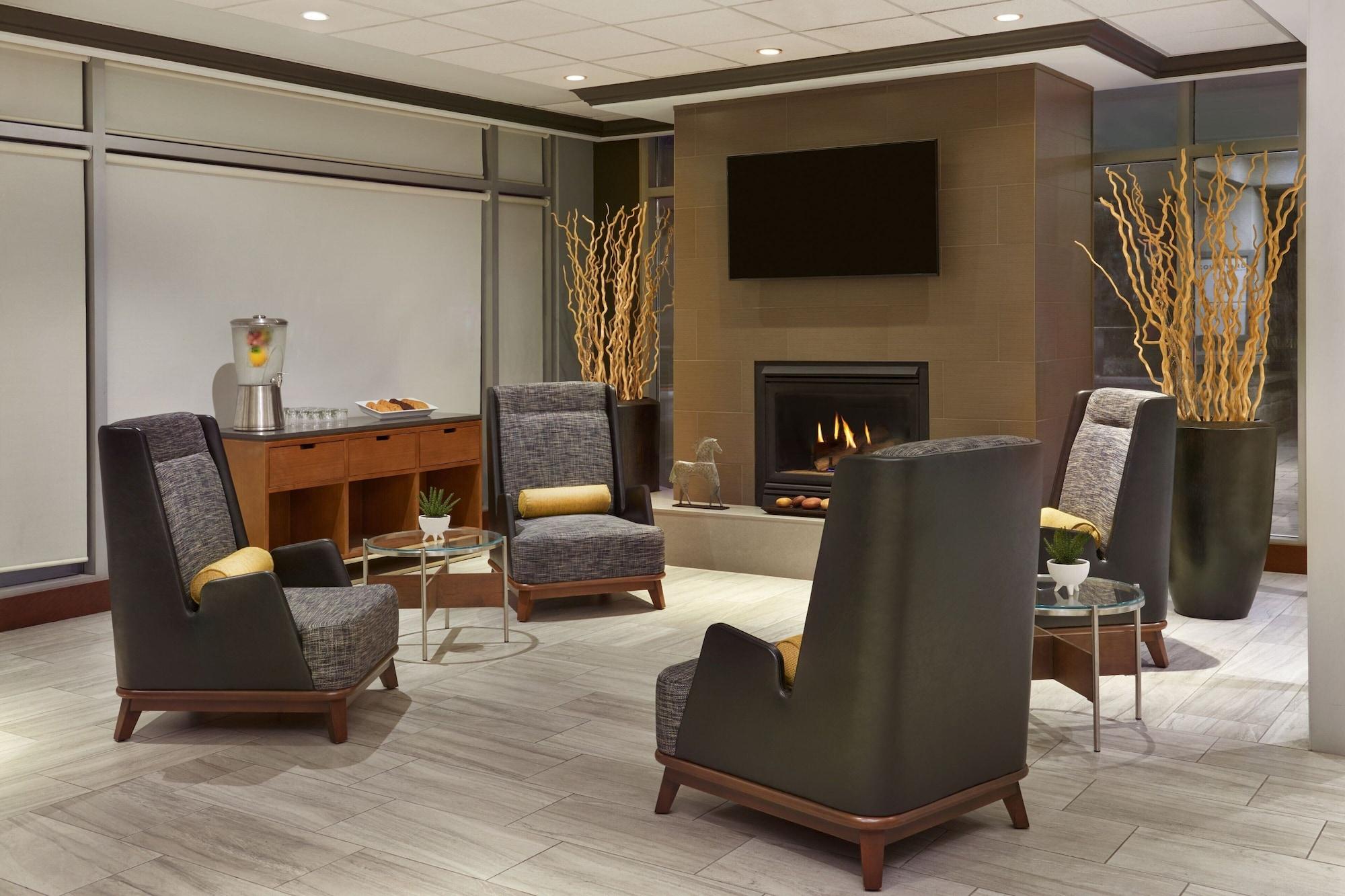 Vista Lobby Courtyard by Marriott Downtown Ottawa