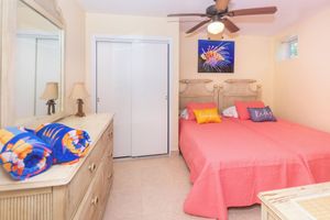 Alquiler Vacacional - Modern  Casita with Dock and pool steps from the beach With great Snorkeling