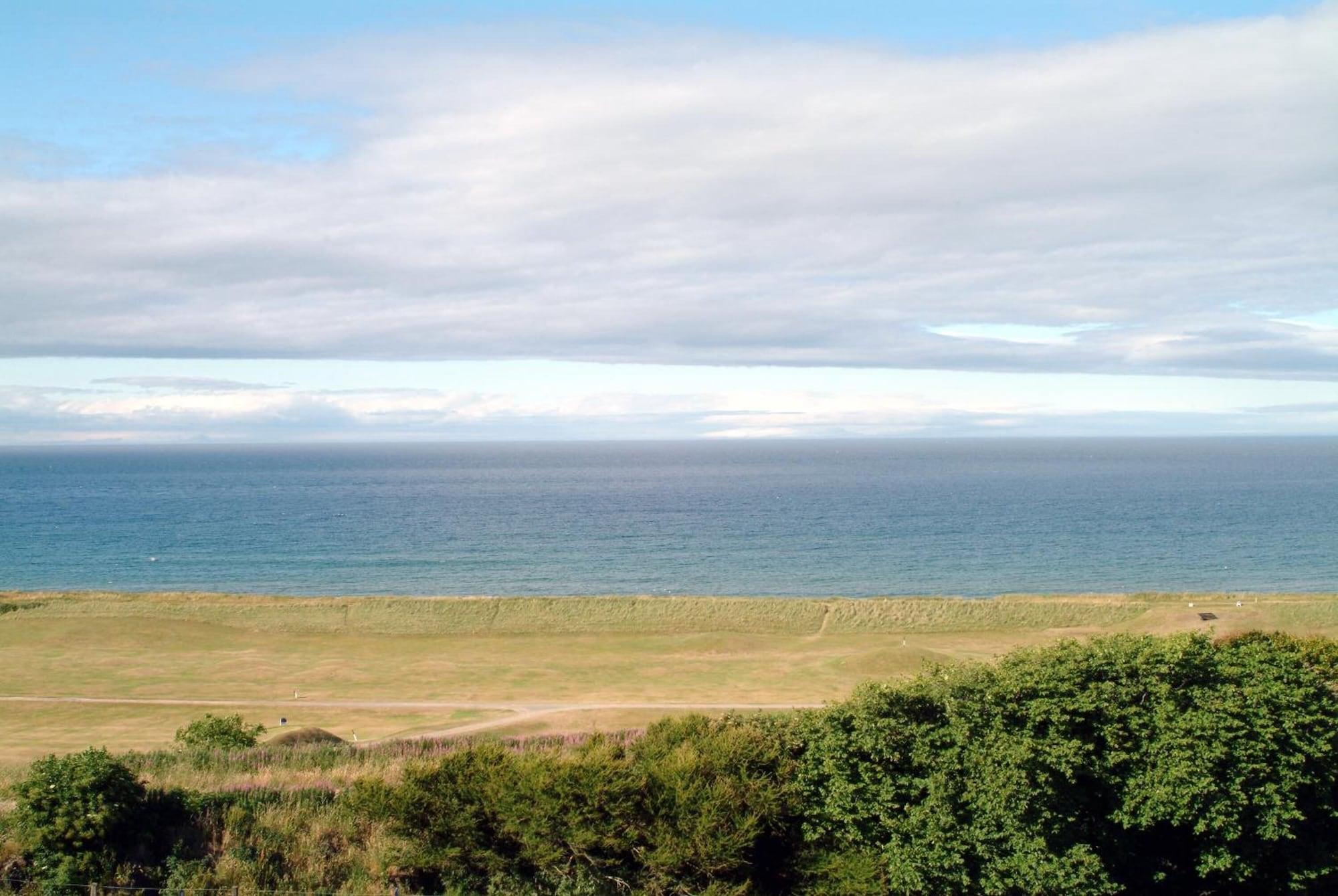 Playa Cullen Bay Hotel