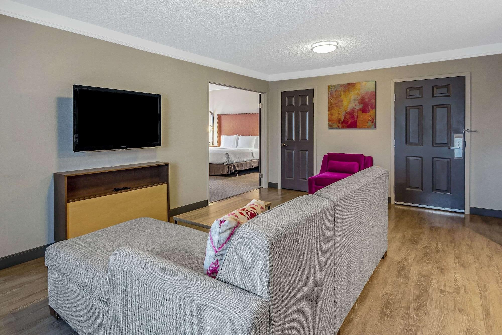 Habitación La Quinta Inn & Suites by Wyndham San Francisco Airport N