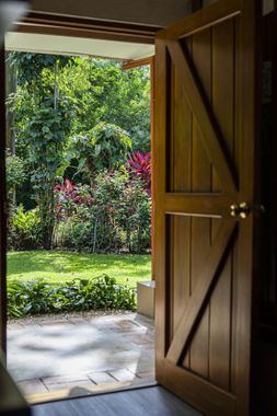 Hotel Hacienda Guachipelin - Hoteles pet friendly en Guanacaste, Costa Rica