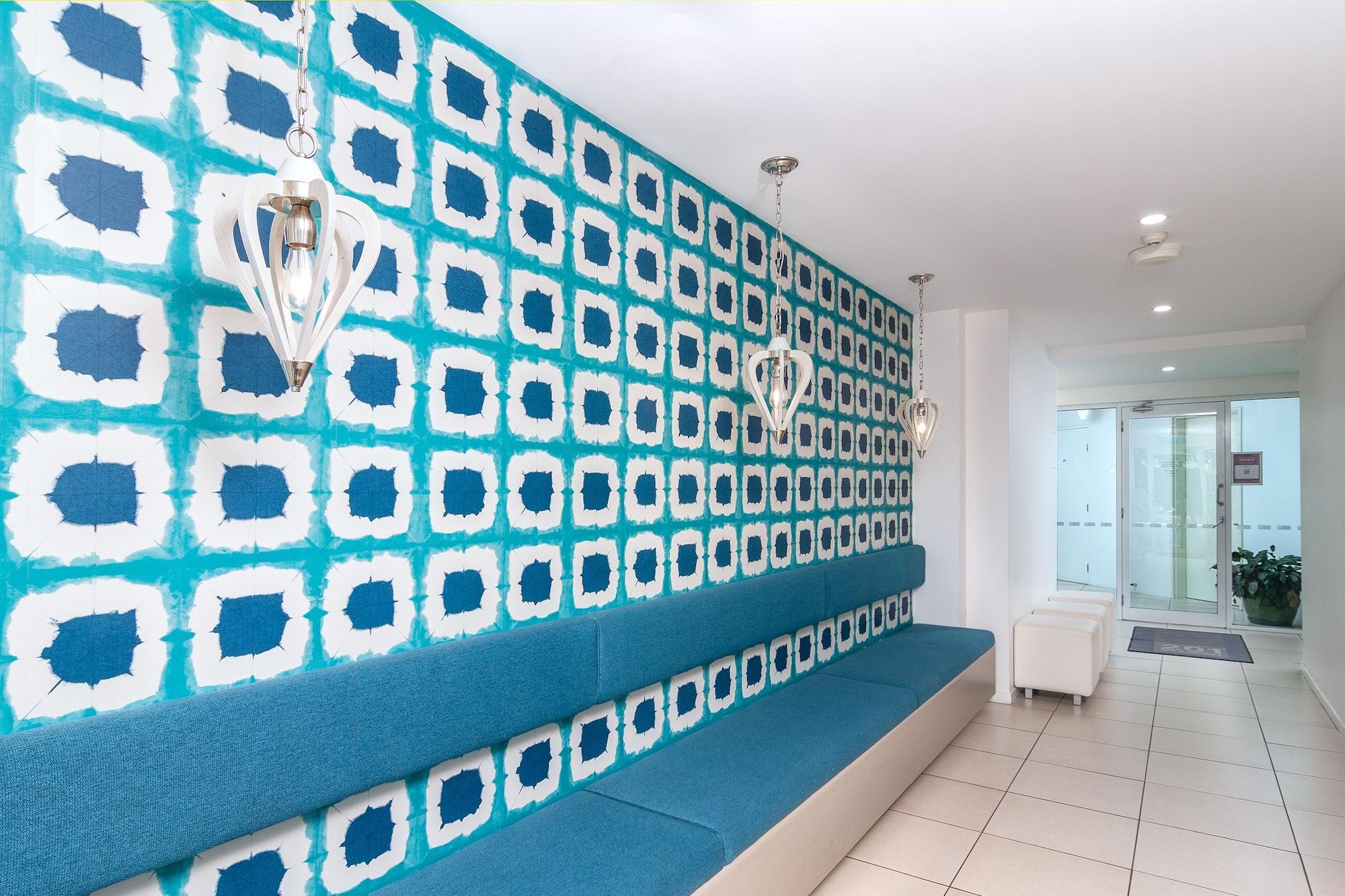 Vista Lobby 201 Lake Street Apartments