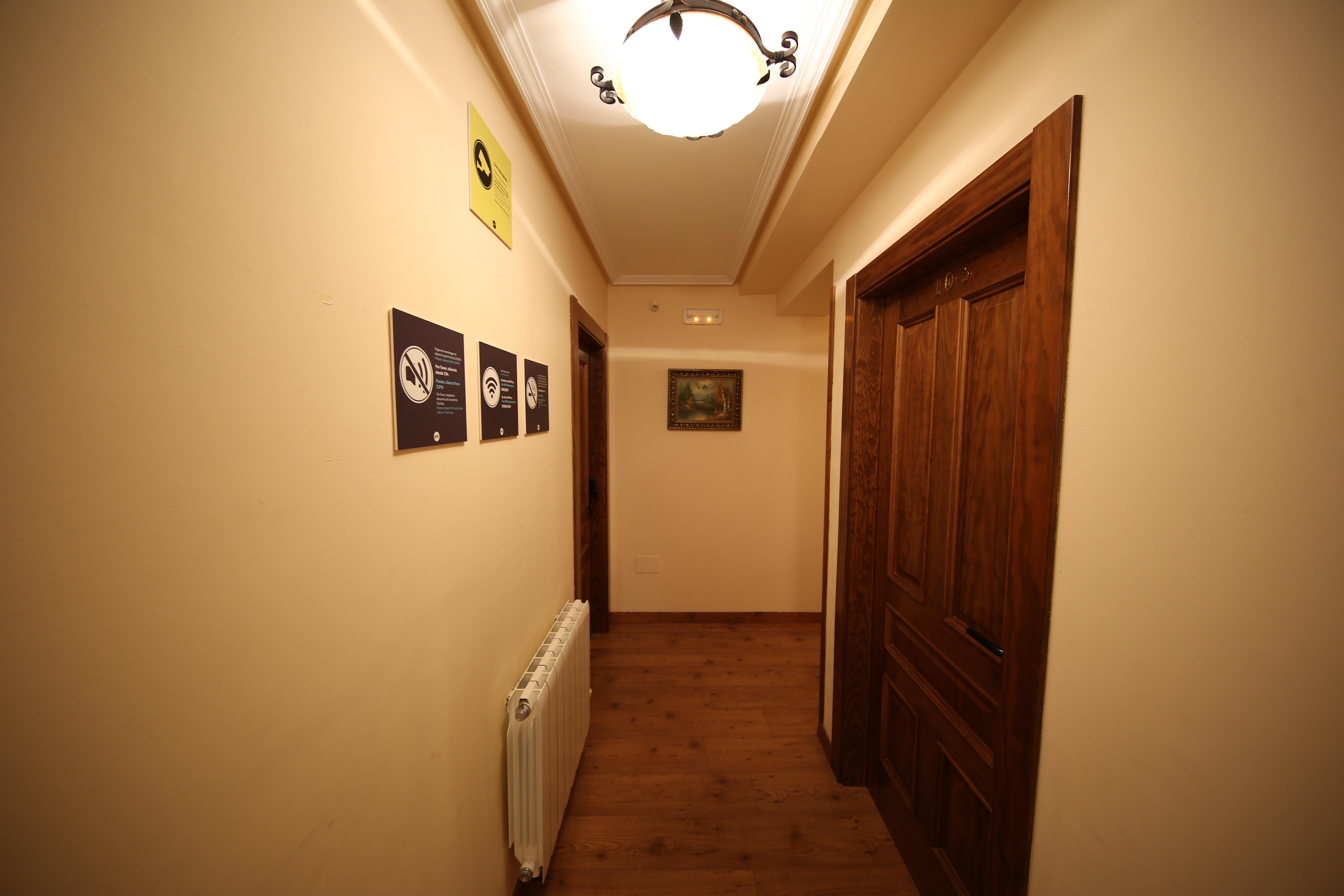 Vista Lobby Hostal Alda Casco Antiguo