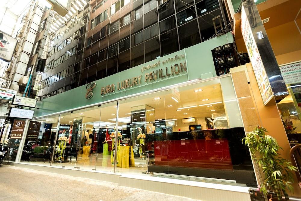 Varios Euro Luxury Pavillion