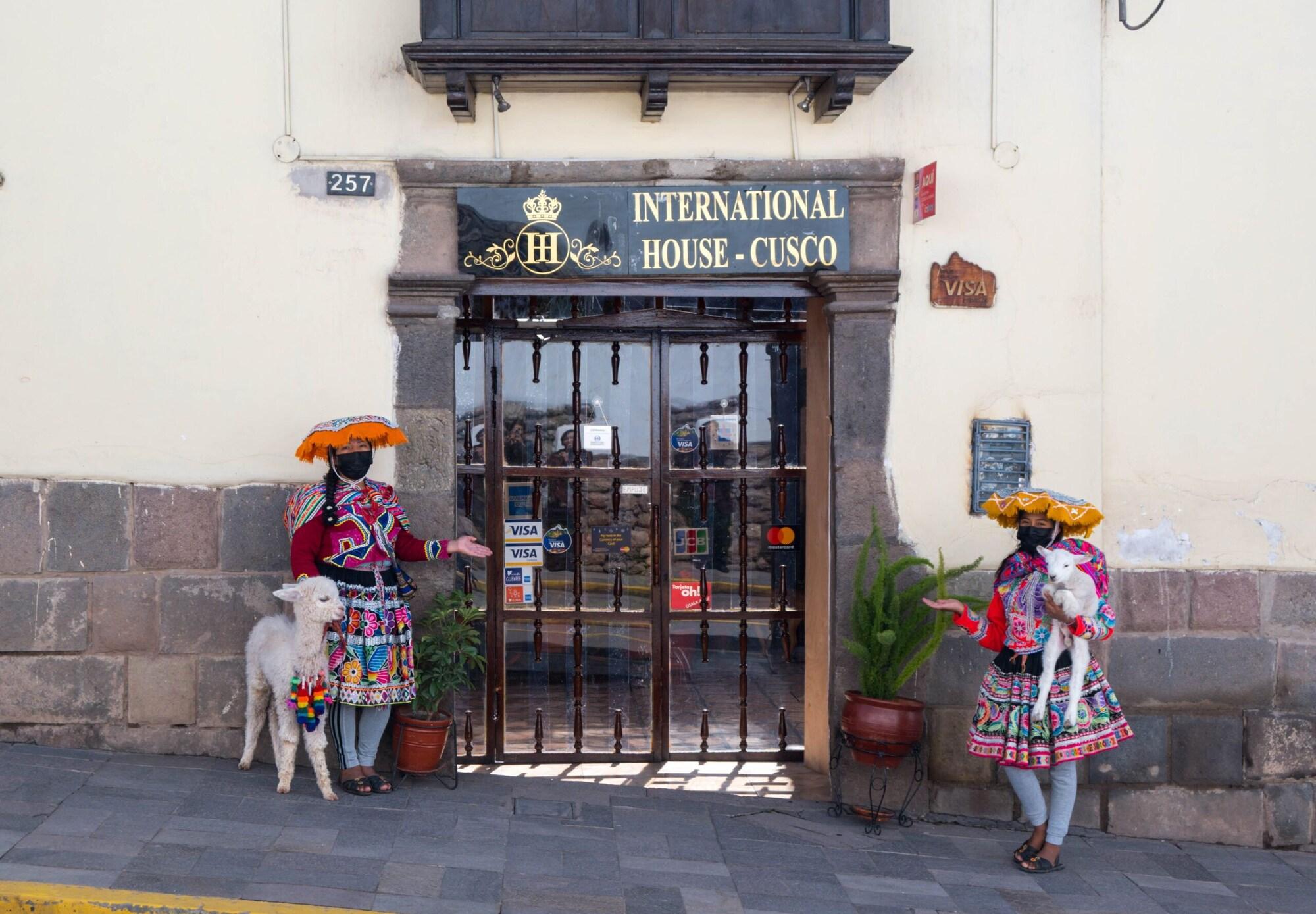 Varios Hostal International House Cusco