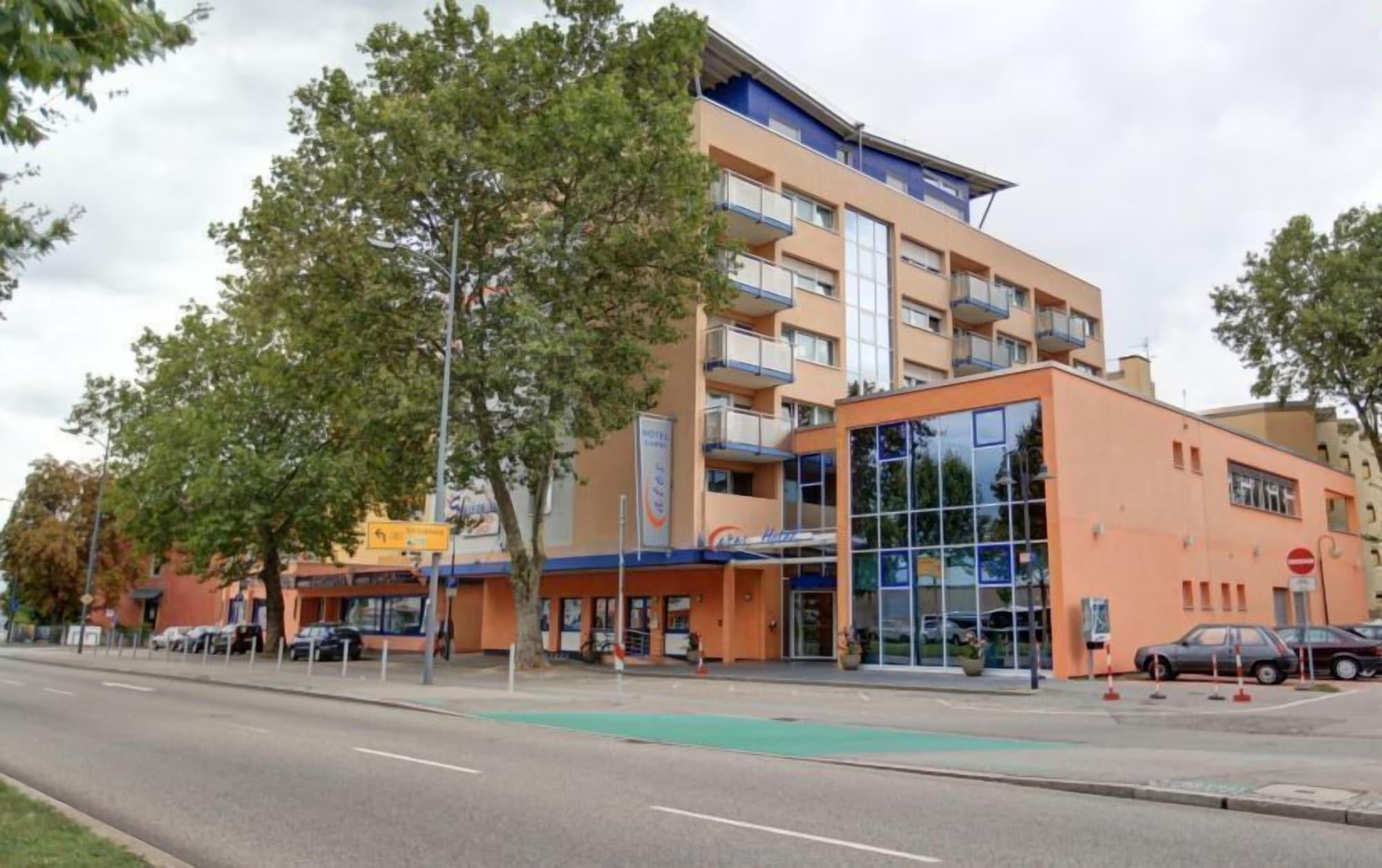 Vista Exterior ates Hotel Straßburg - Kehl