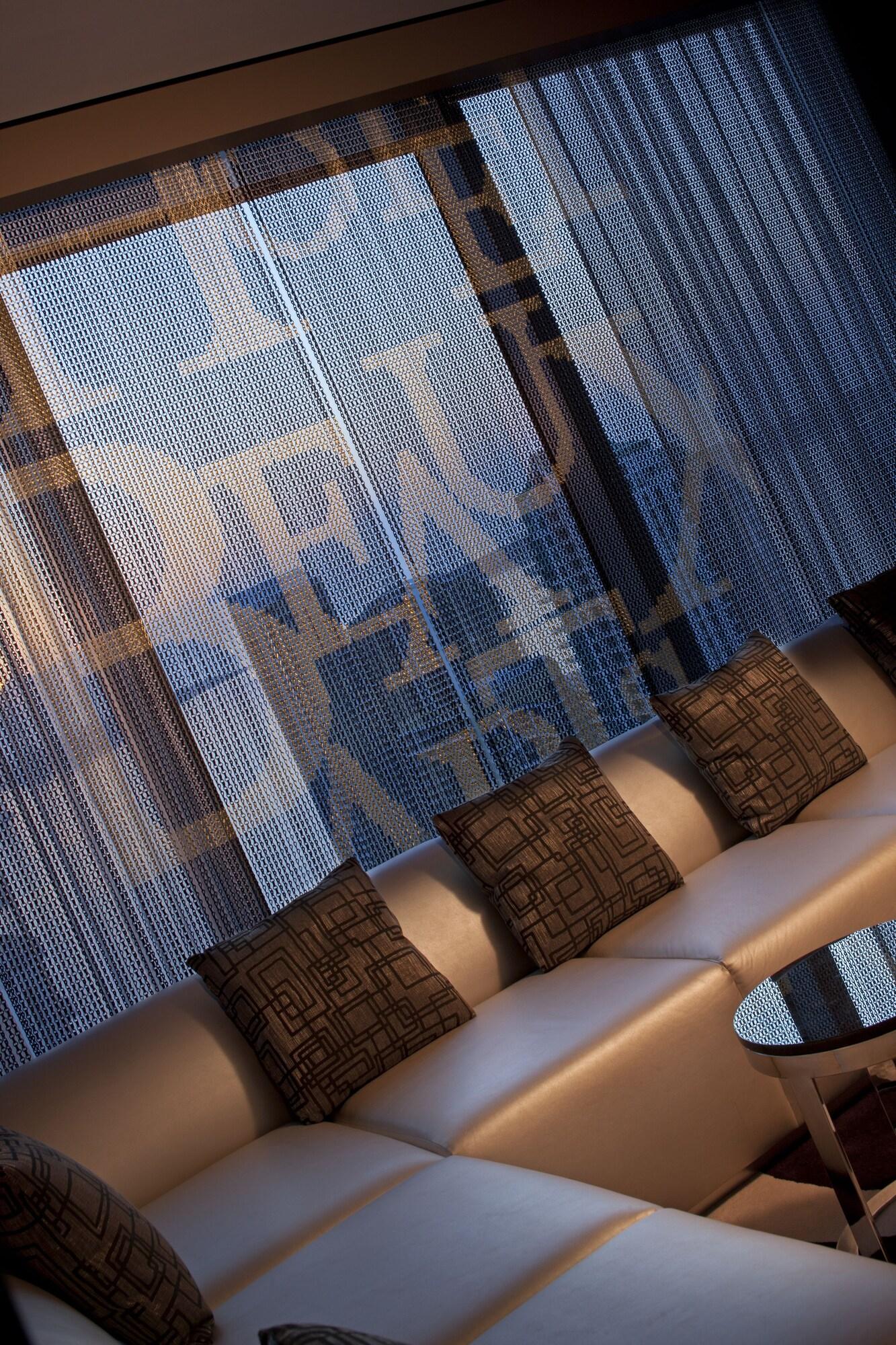 Vista Lobby Hotel Beaux Arts, Autograph Collection