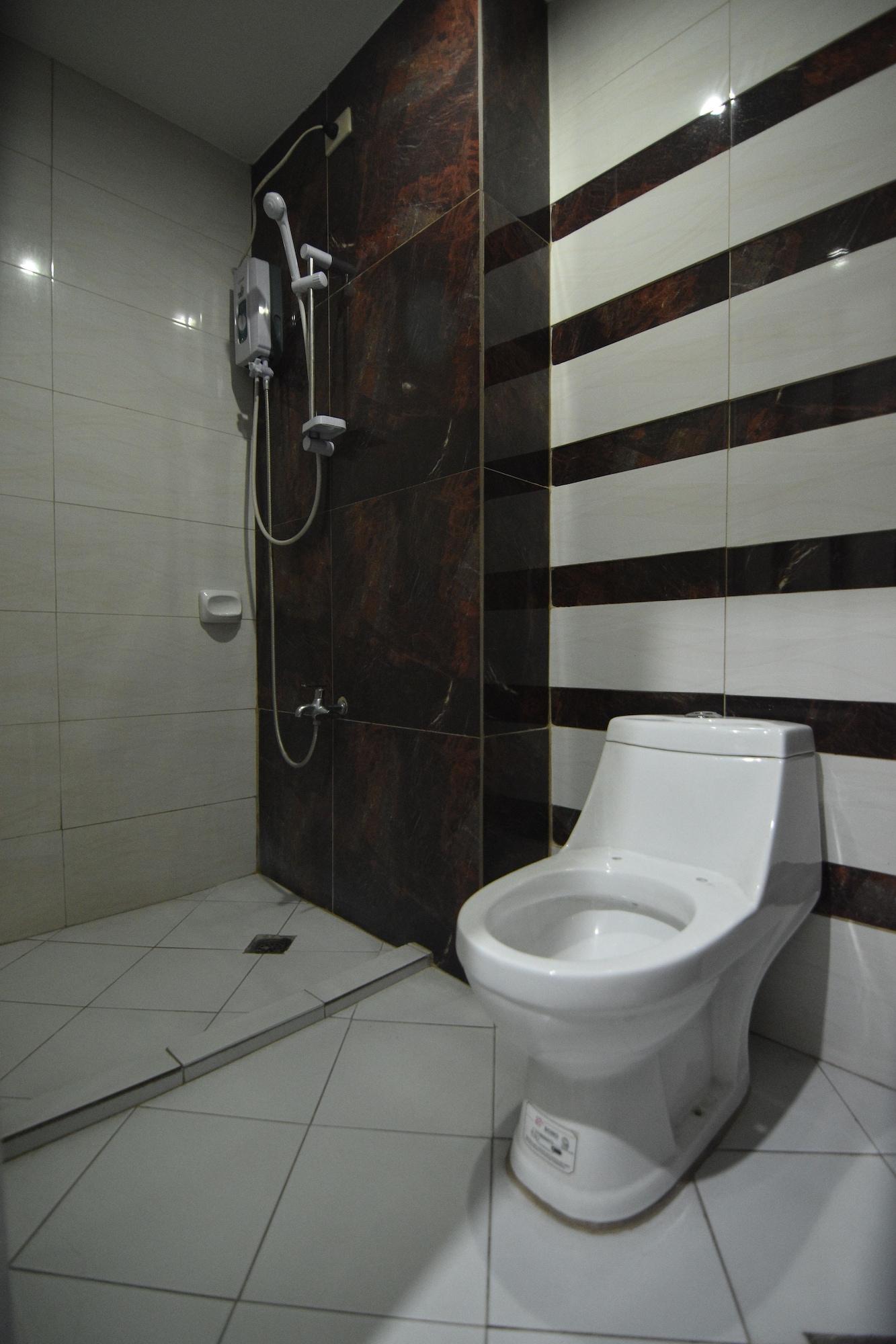 Equipamiento de Habitación Cosmo Hotel - Kamuning