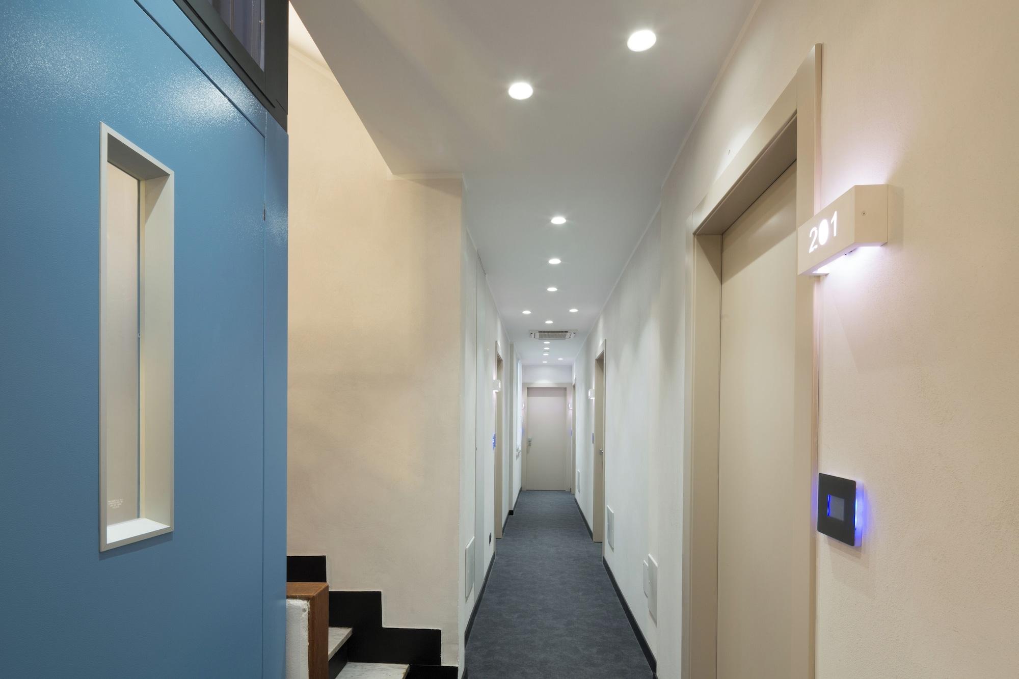Varios Hotel Doria