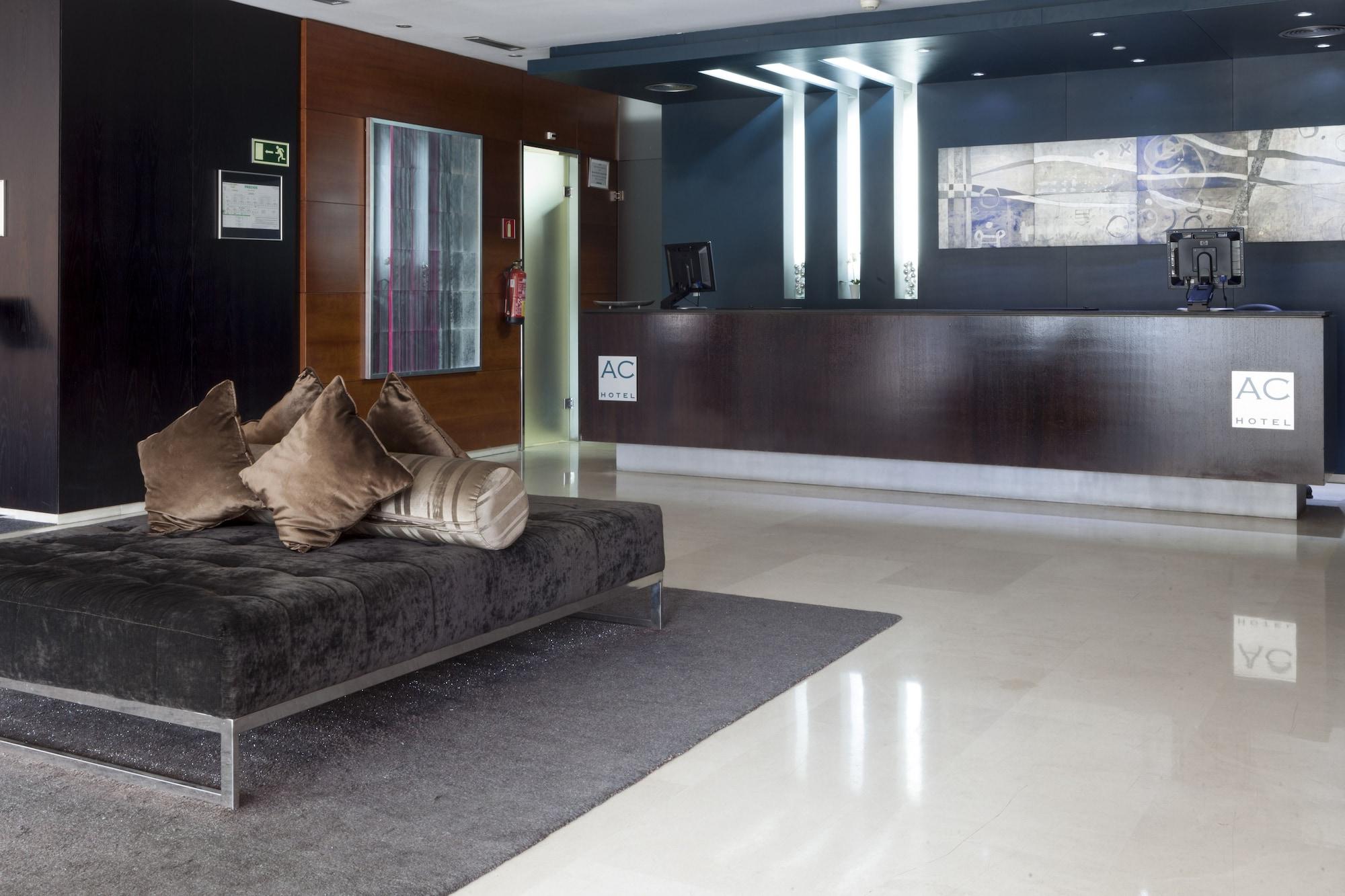 Vista Lobby AC Hotel Badajoz by Marriott