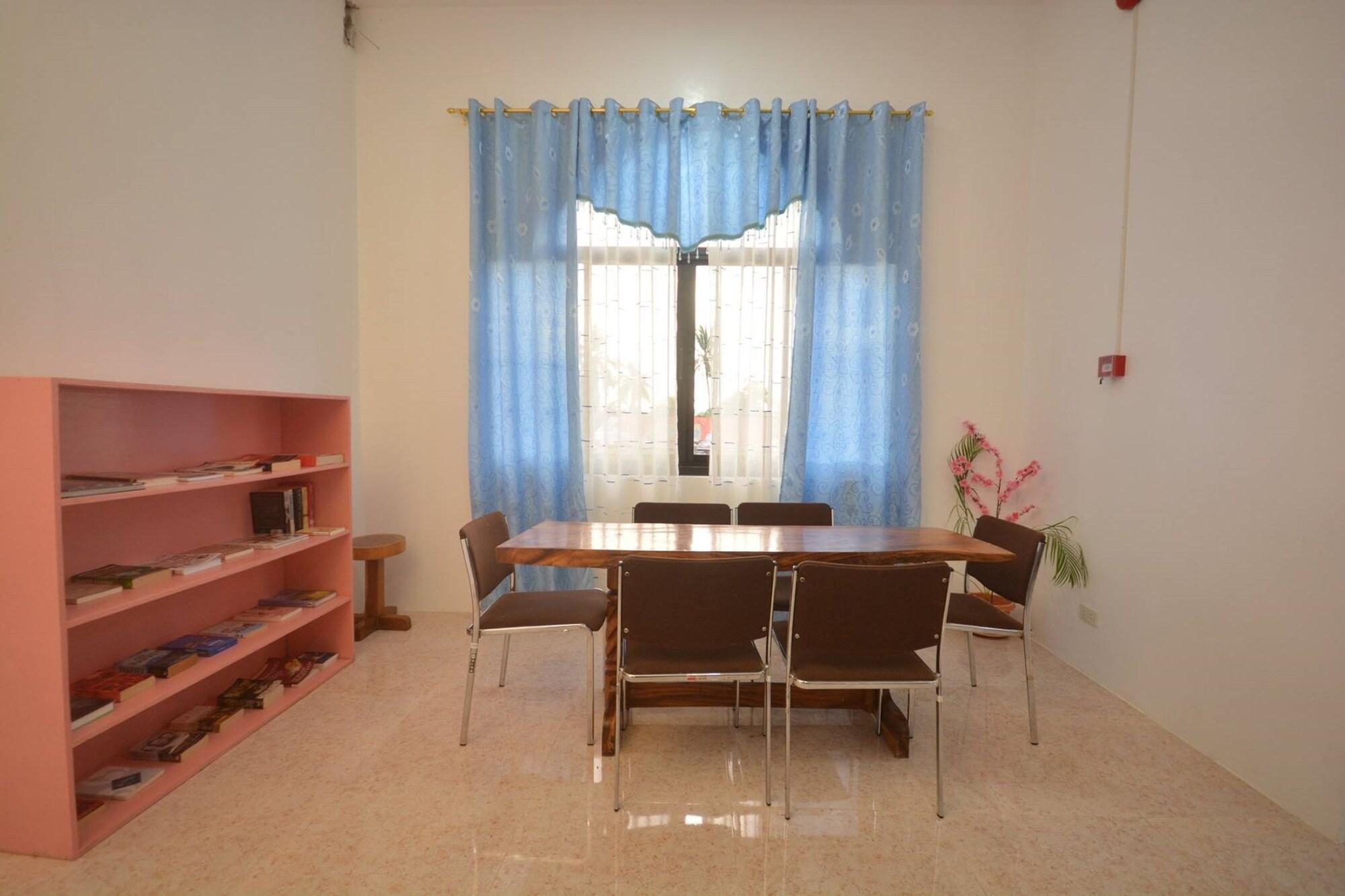 Instalaciones Recreativas White Summerville Tourist Inn