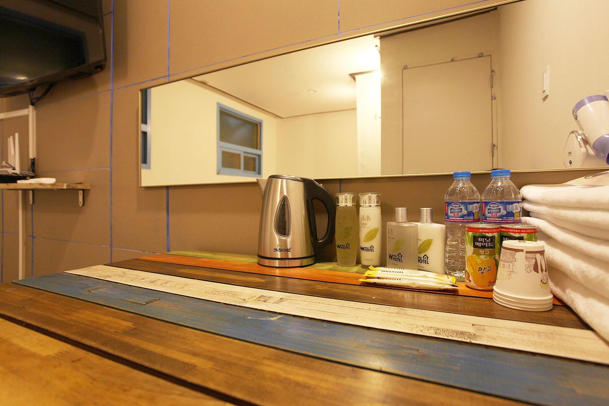 Set de Habitación W mini hotel - Hostel