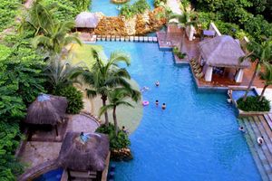 Alojamiento - Richwood Garden Hotel