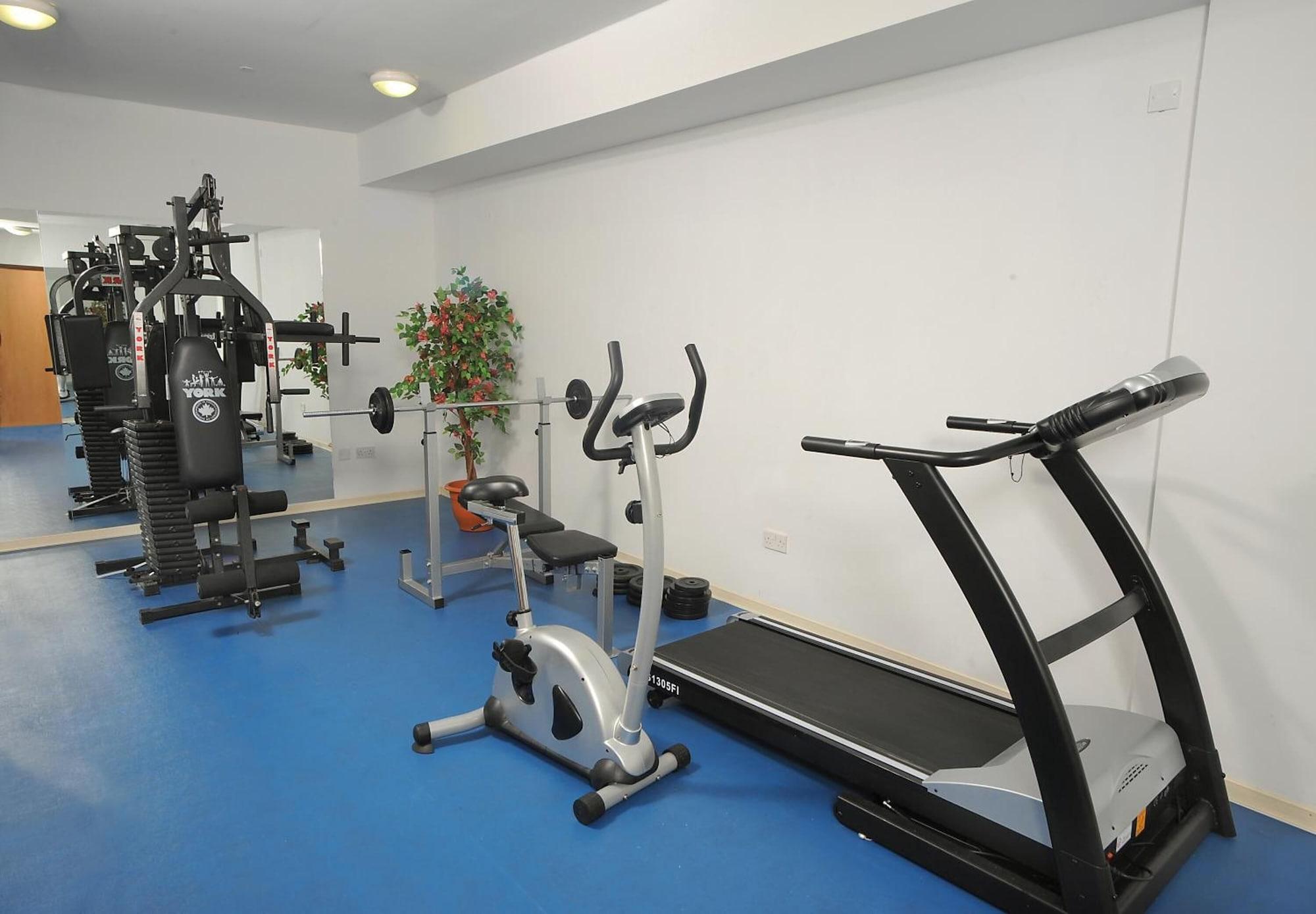 Gimnasio Petrosana Hotel Apartments