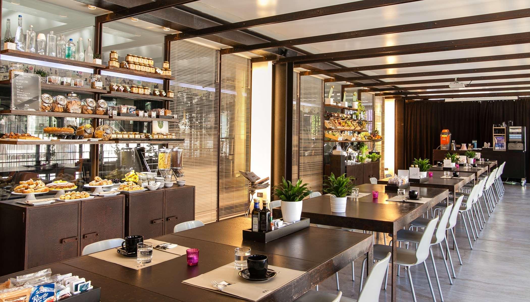 Bar/Salón UNAHOTELS One Siracusa
