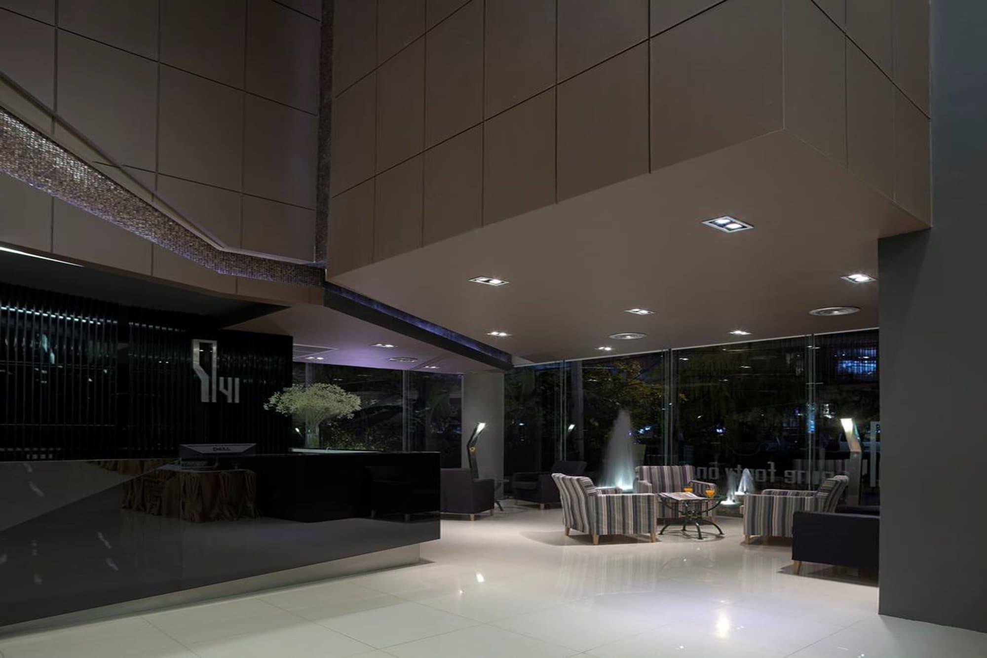 Vista Lobby Nine Forty One Hotel