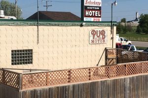 Alojamiento - Esterhazy Motor Hotel