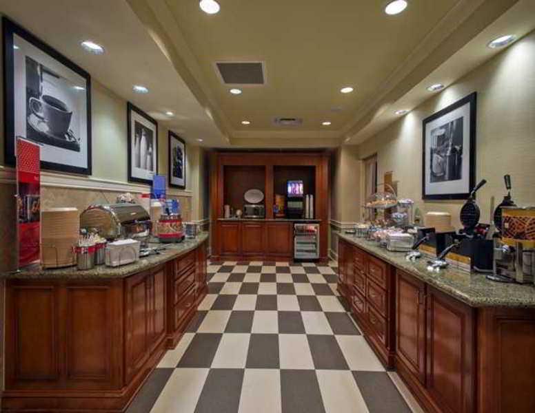 Vista Exterior Hampton Inn & Suites Mobile I-65@ Airport Blvd