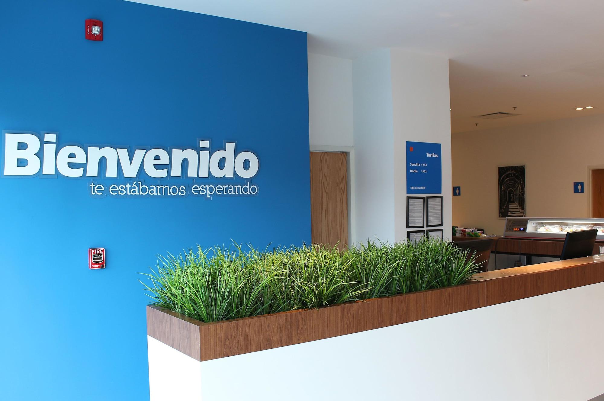 Vista Lobby One Leon Poliforum