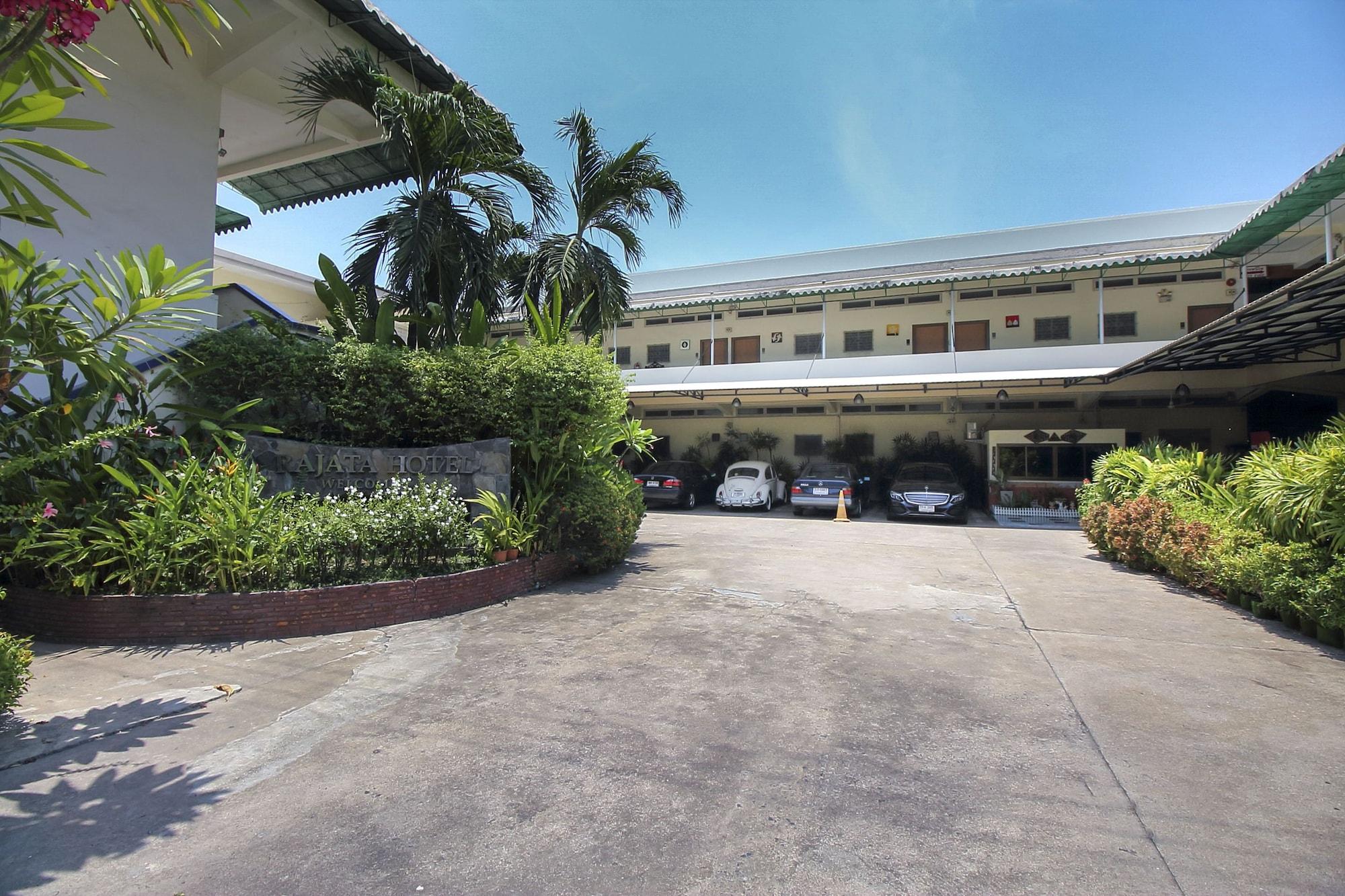 Vista Exterior Rajata Hotel