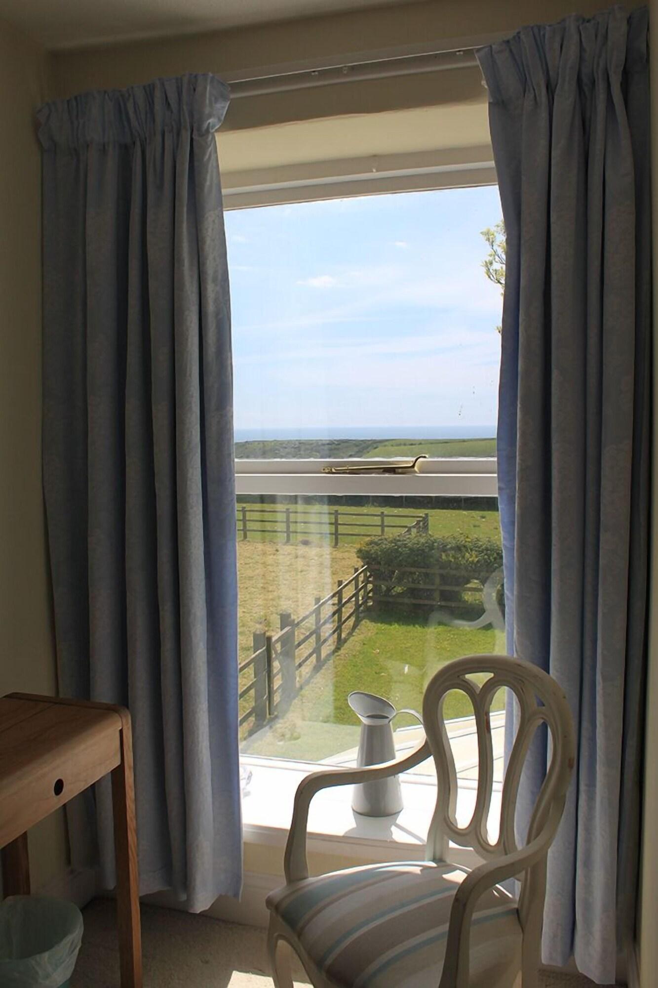 Playa The Burrows Bed and Breakfast