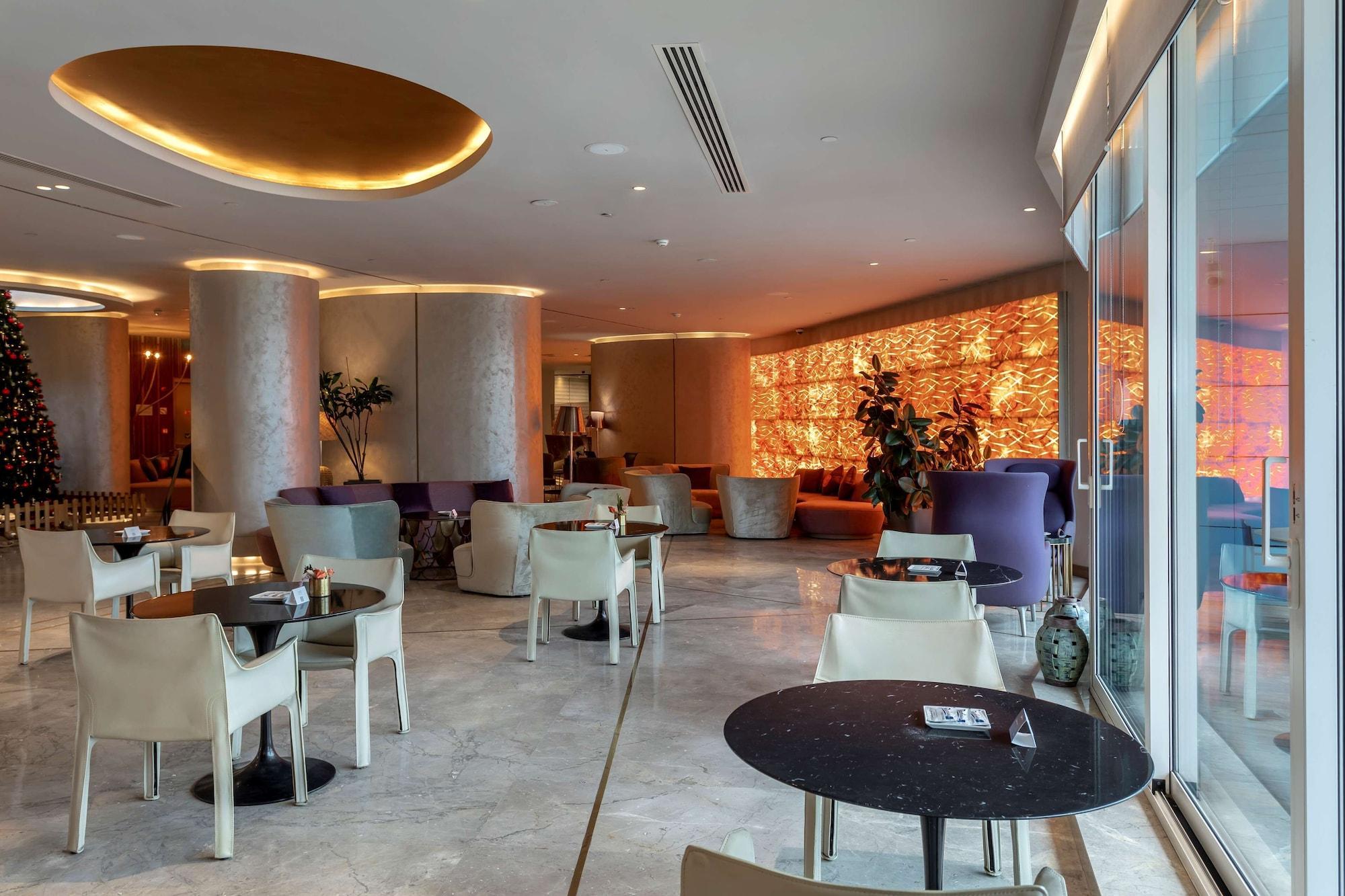 Vista Lobby Radisson Blu Hotel Istanbul Ottomare