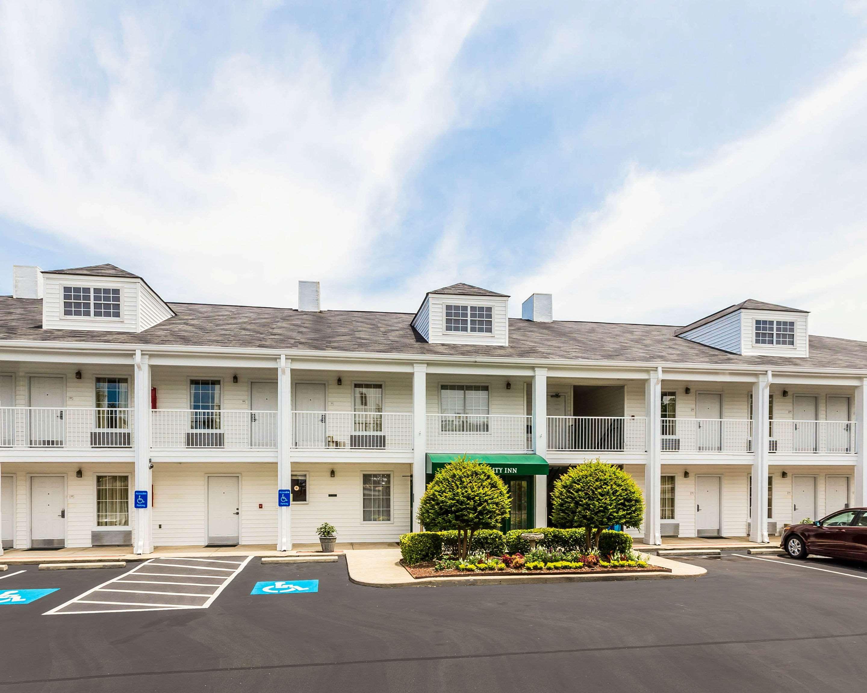 Vista Exterior Quality Inn Trussville I-59 exit 141