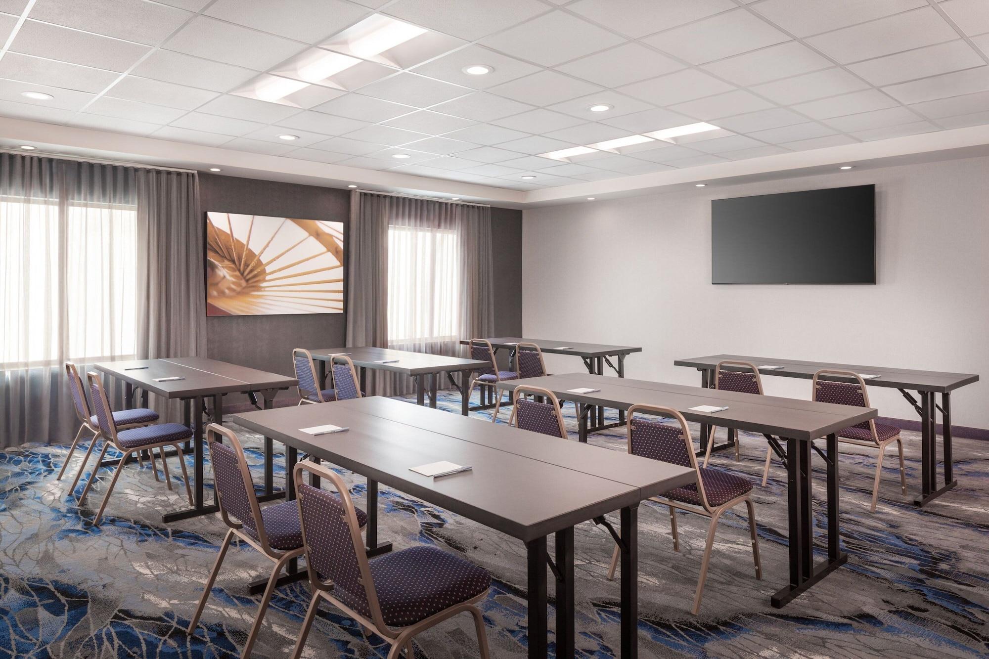 Sala de Reuniones Fairfield Inn & Suites by Marriott Fresno North/Shaw Avenue