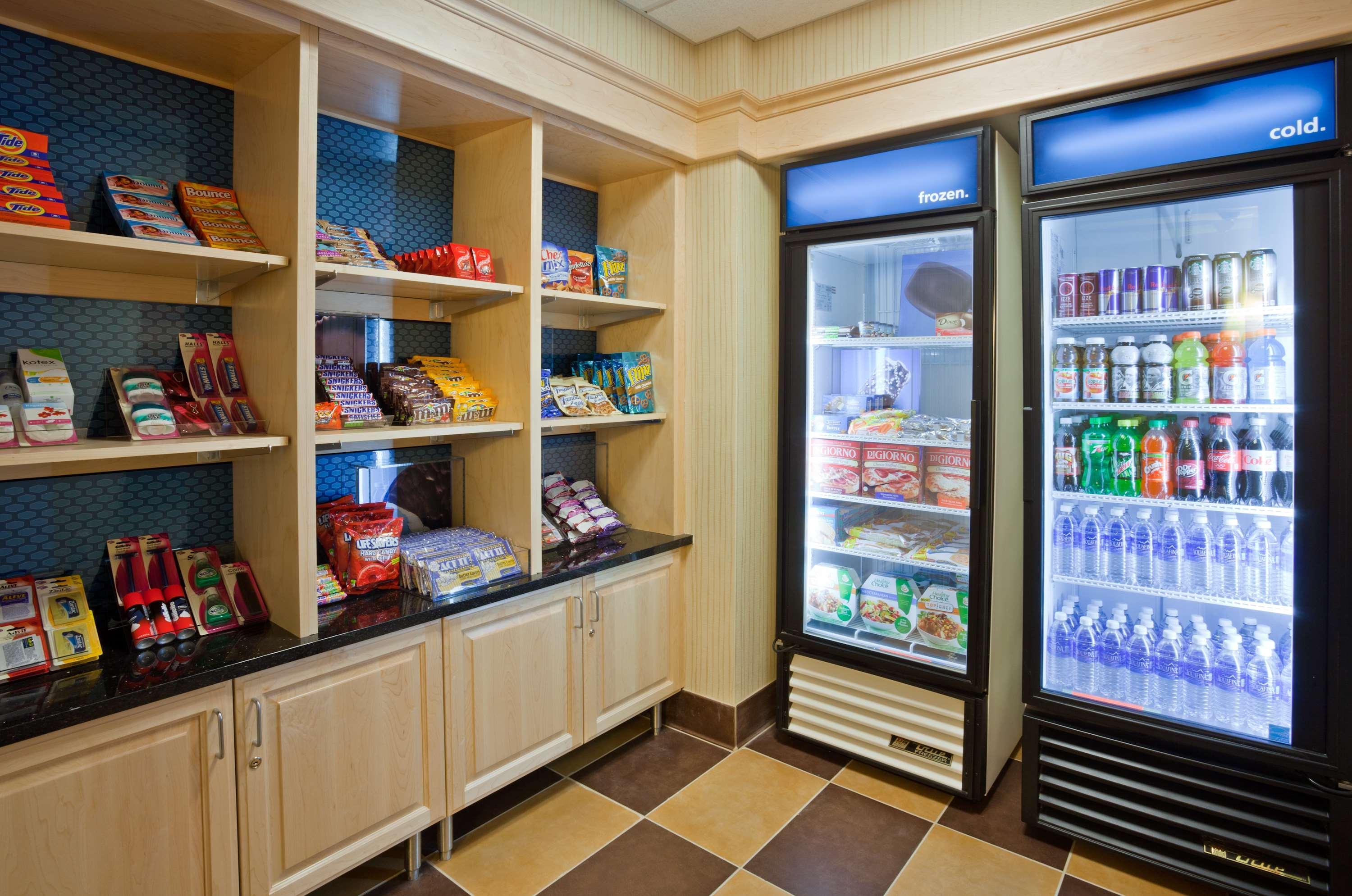 Restaurant Hampton Inn & Suites Minot Airport