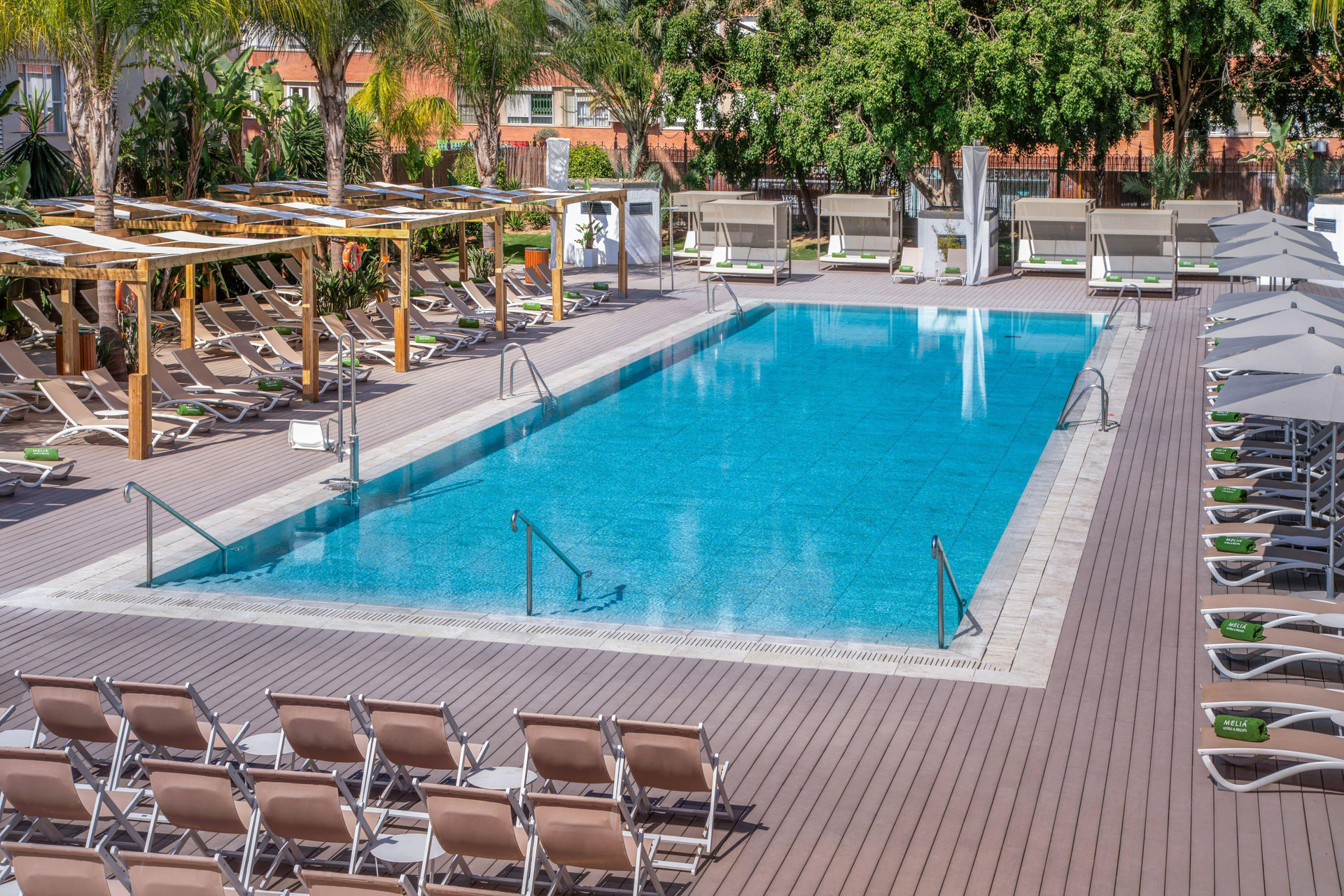 Vista da piscina Melia Lebreros