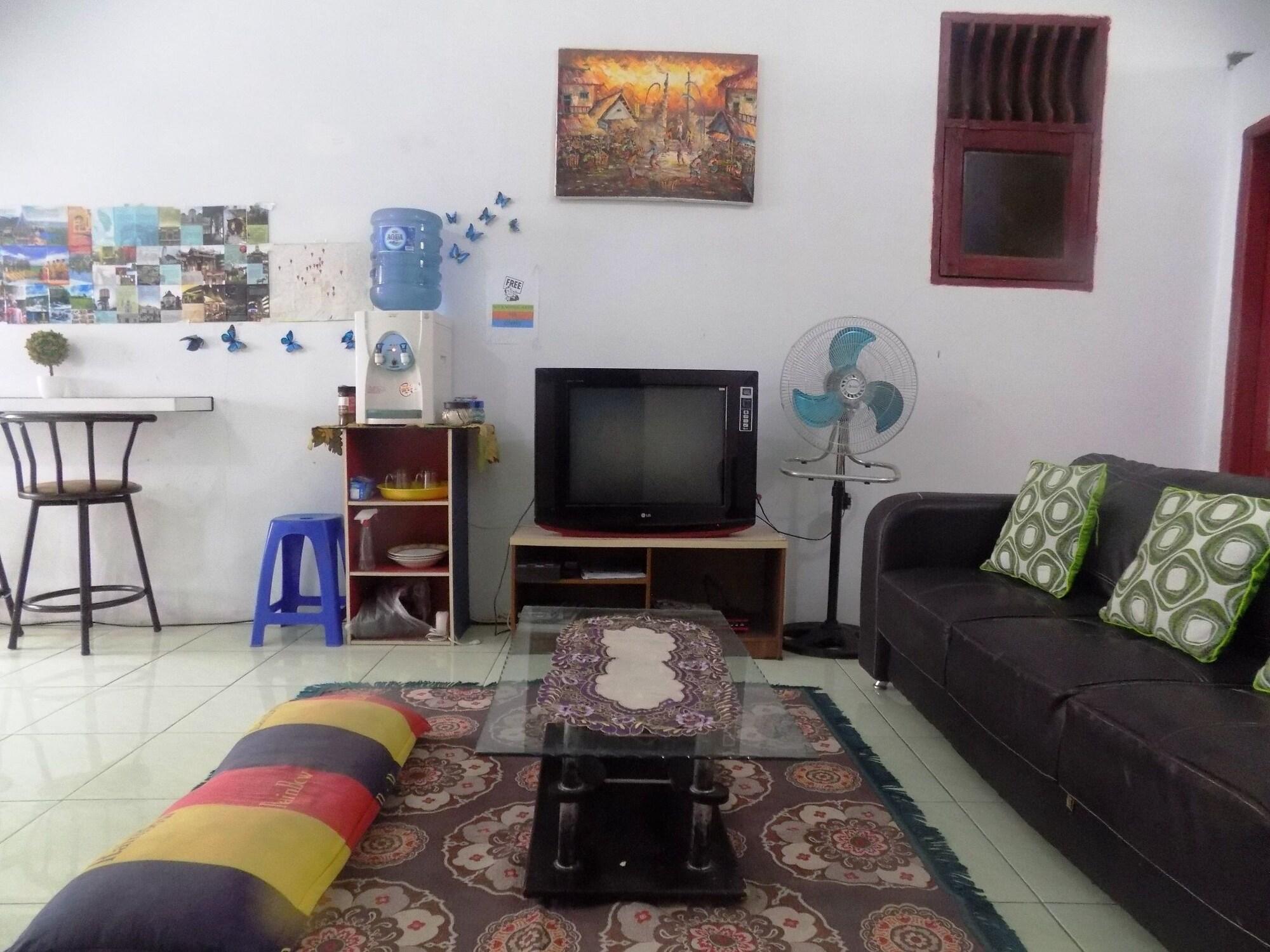 Vista Lobby Amelia 2 Guest House