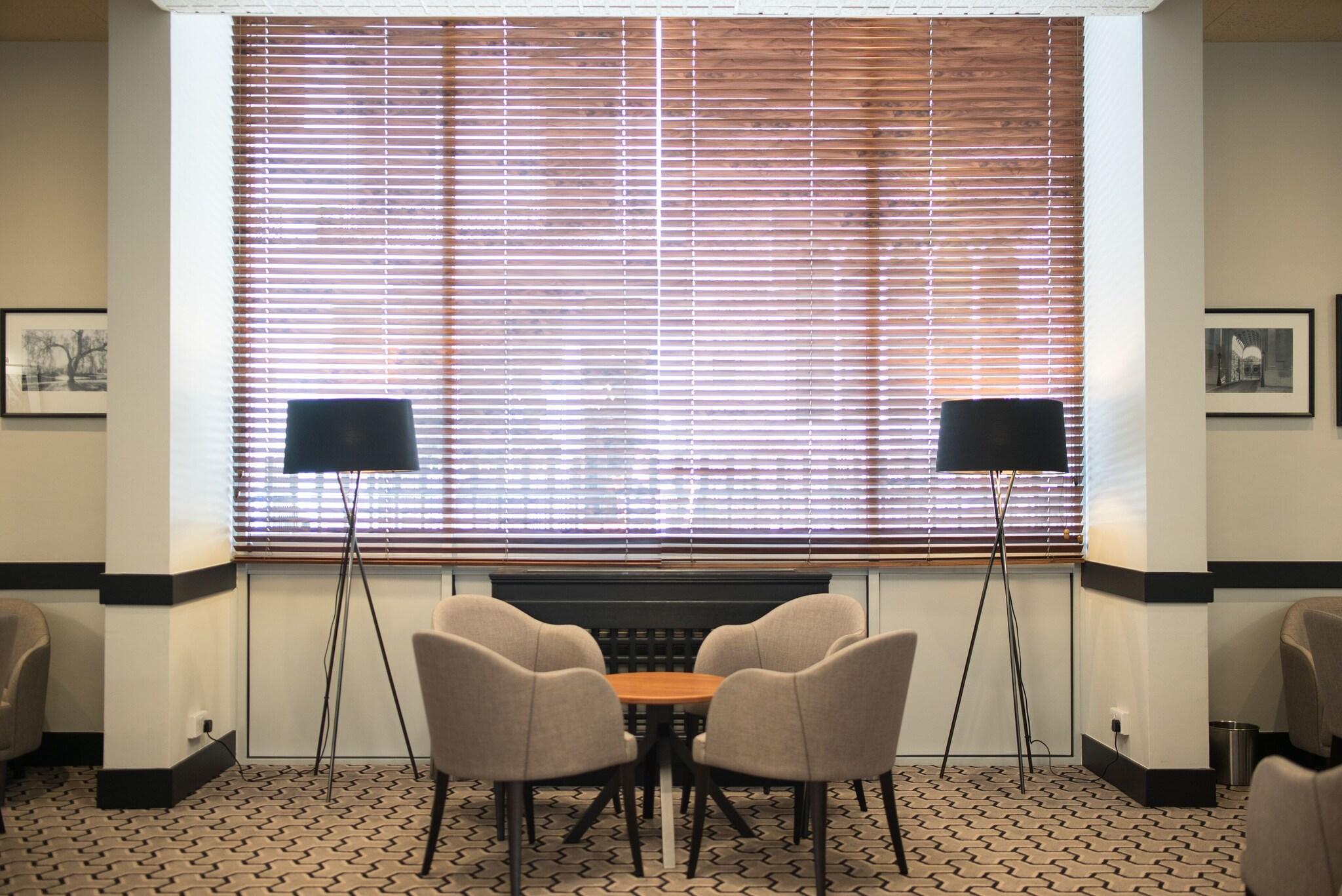 Vista Lobby Lancaster Hall Hotel