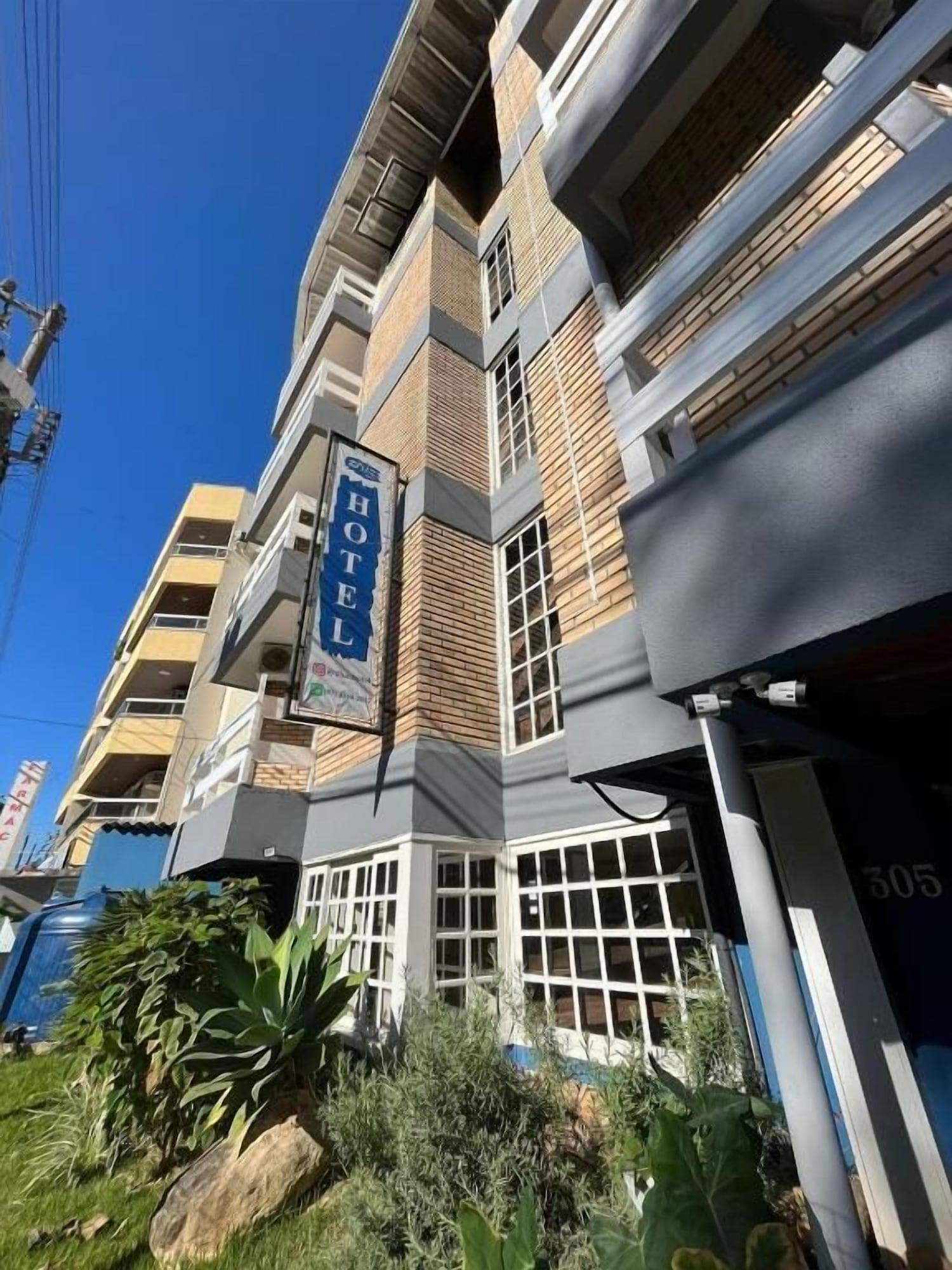 Vista Exterior Hotel D luz