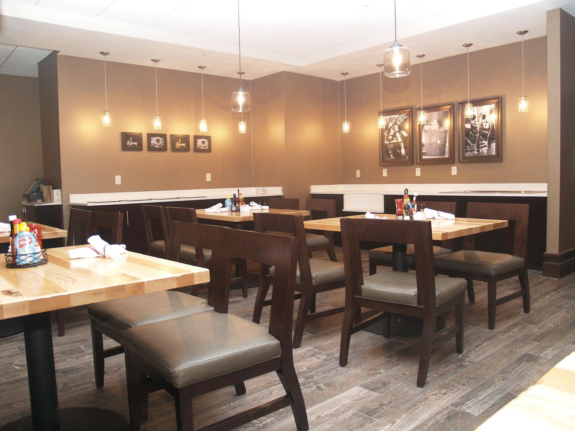 Restaurant Holiday Inn Salina by IHG