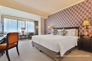 Alojamiento - Grand Aquila Hotel Bandung