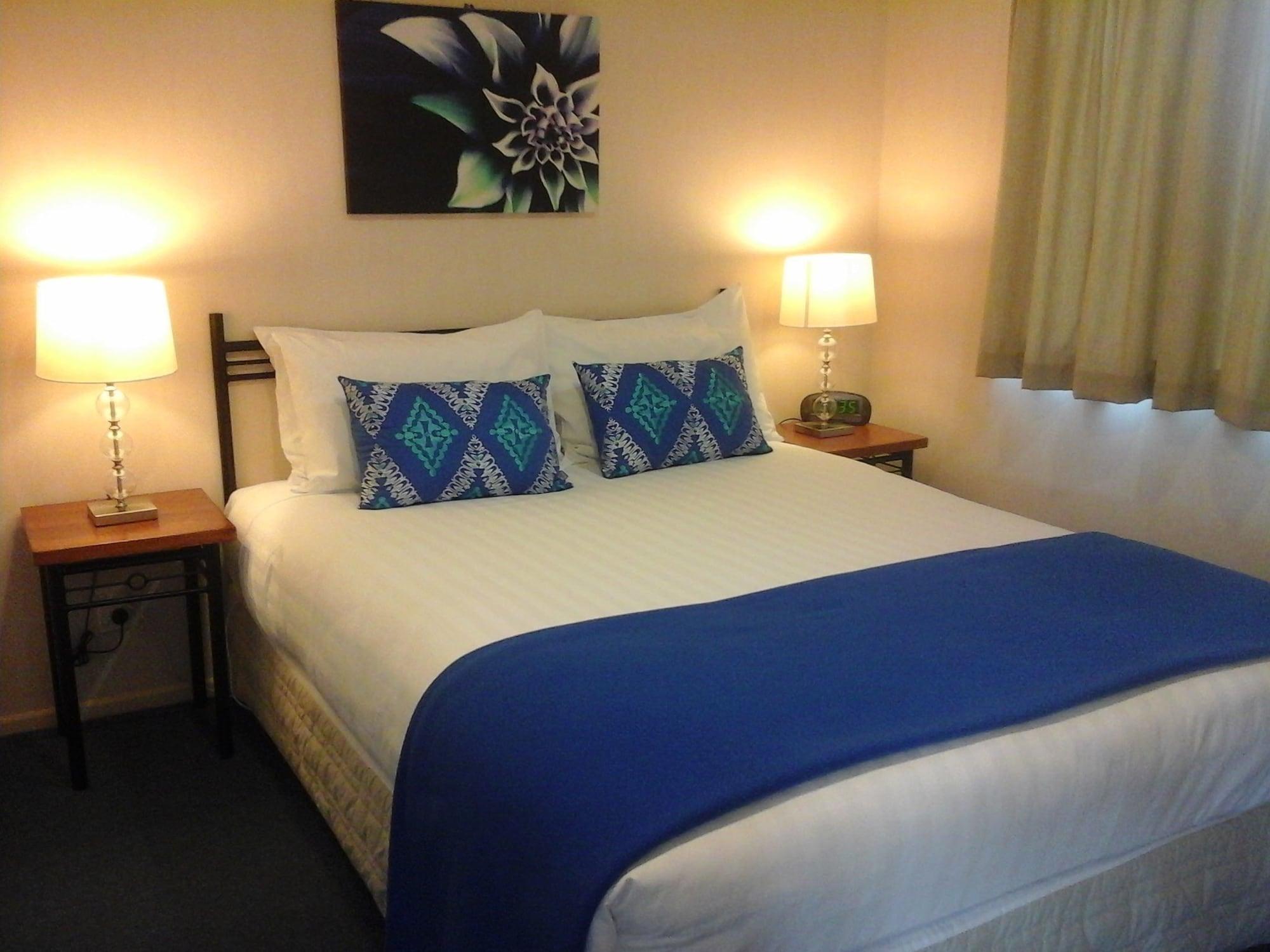 Varios South Park Motel