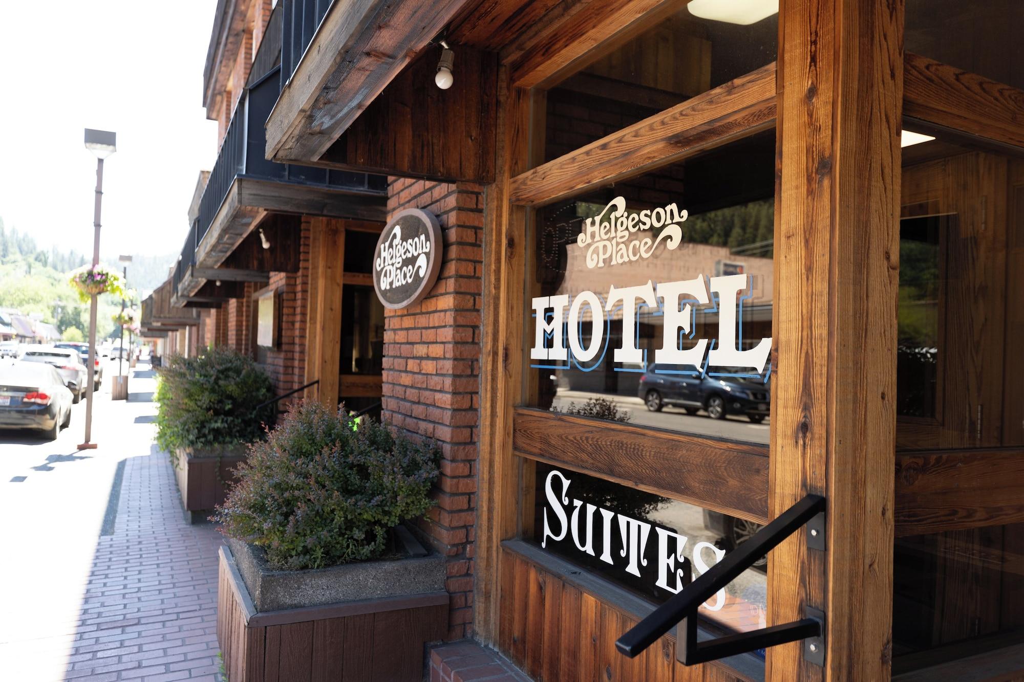 Vista Exterior Helgeson Place Hotel & Suites