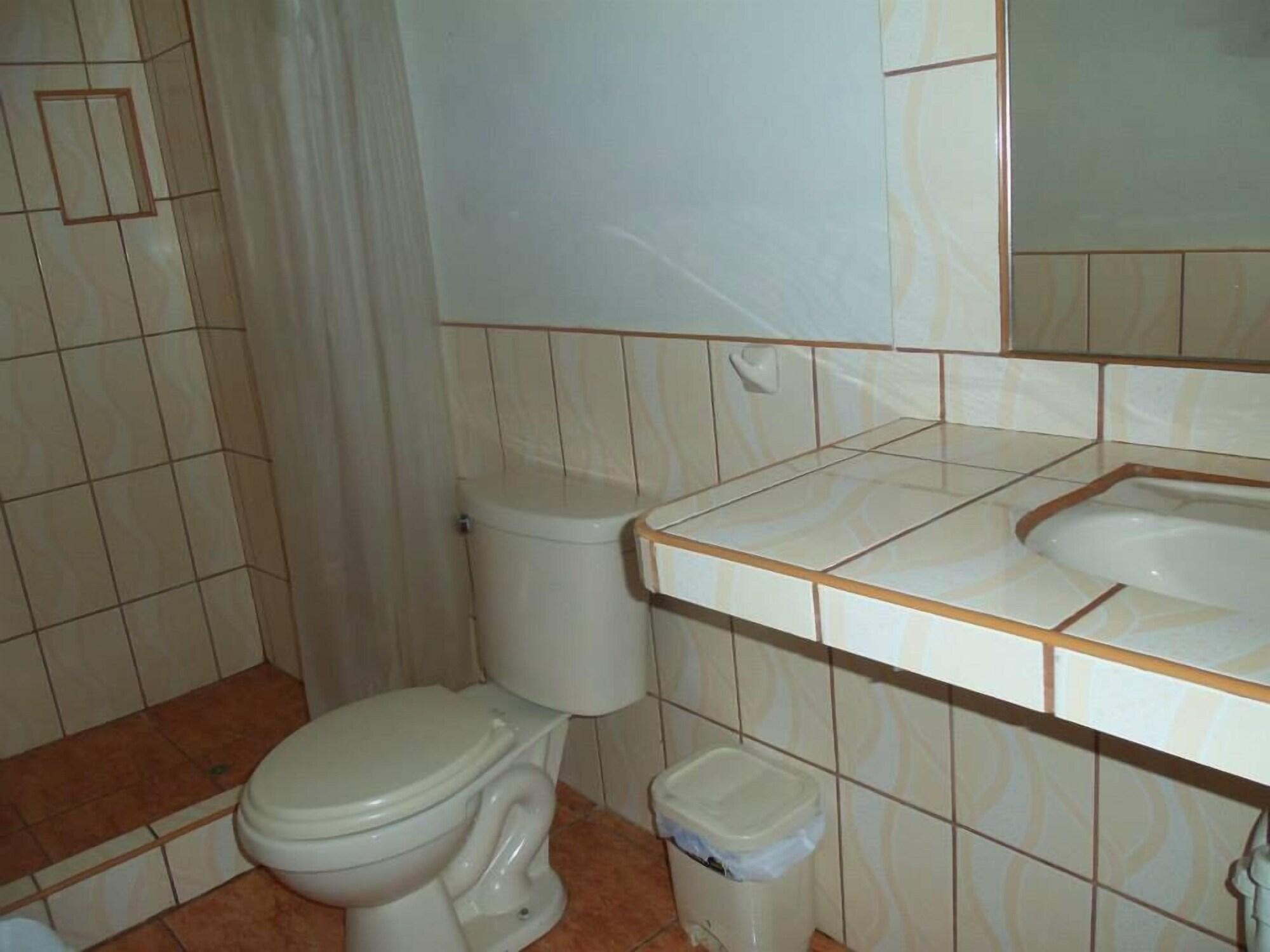 Equipamiento de Habitación Hostal Boulevard