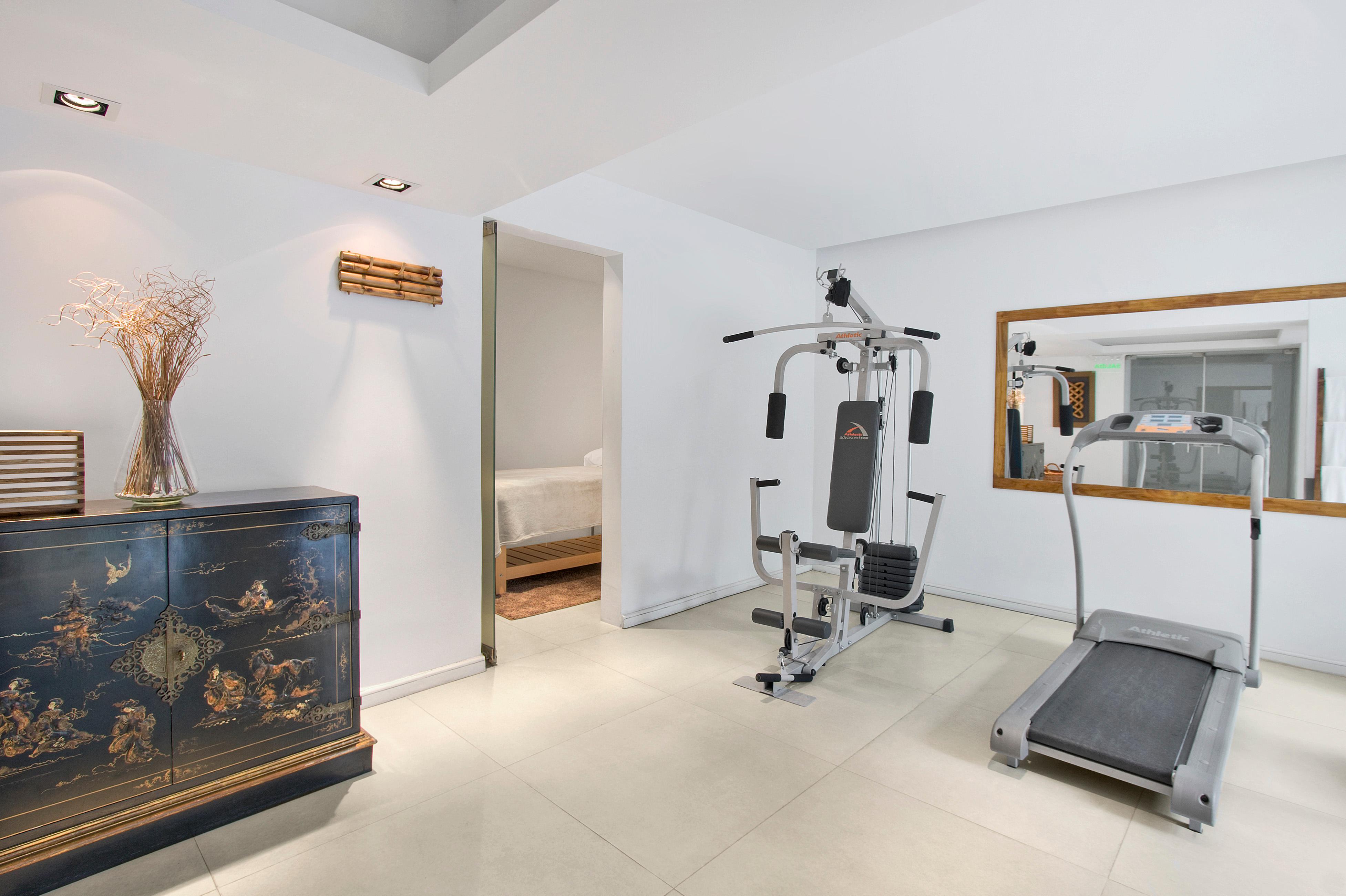 Gimnasio San Isidro Plaza Hotel