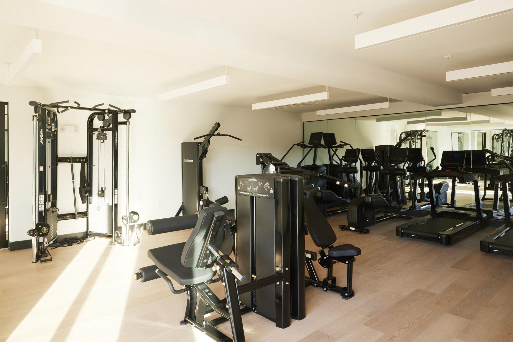 Gimnasio ROOST Kelly Drive