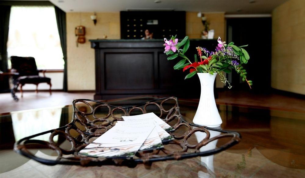 Vista Lobby Ipek Garden Palace Residence - Boutique Class