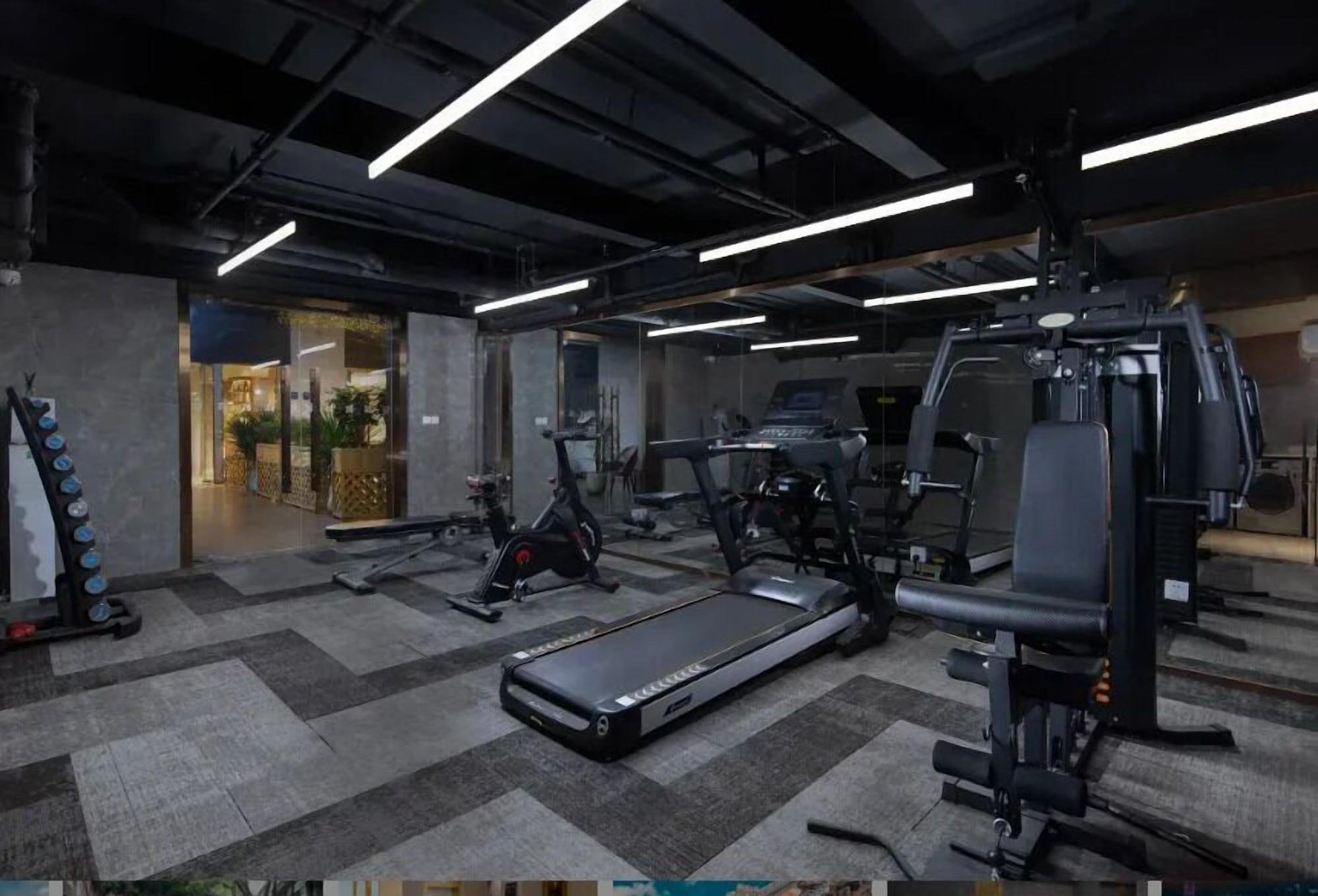 Gimnasio Housekeeper Hotel Beijing Road Branch