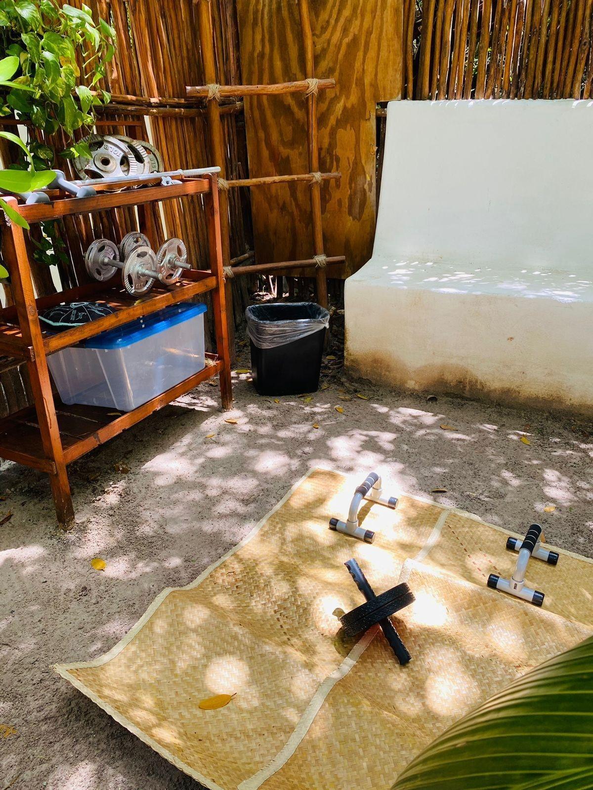 Gimnasio Deluxe Apartments Holbox