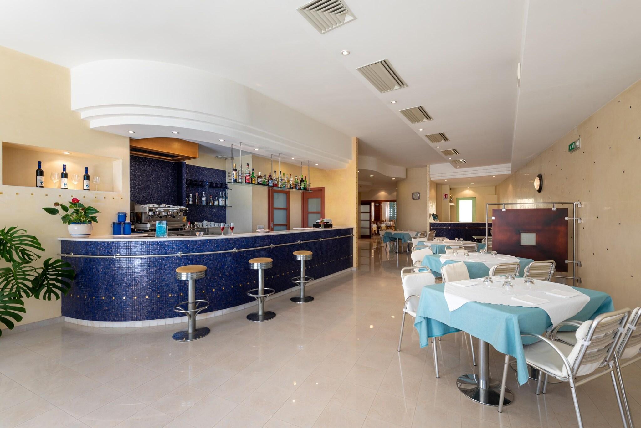 Bar/Salón EUROMARE