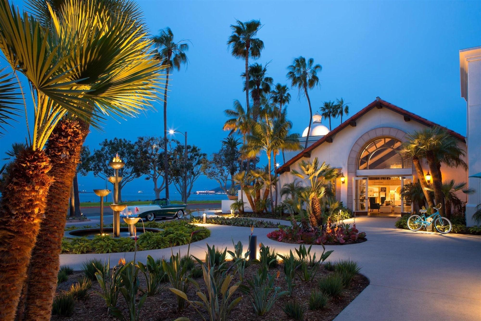 Vista Exterior Kona Kai San Diego