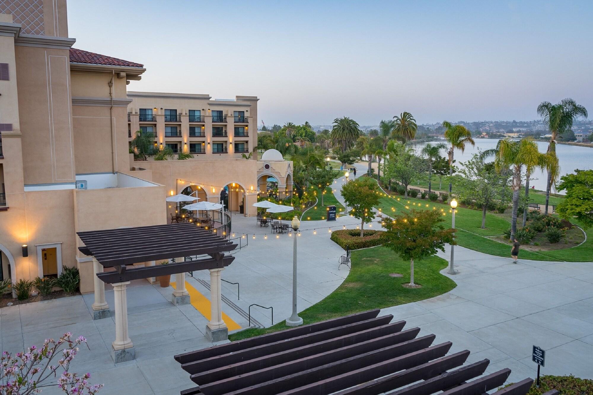 Vista Exterior Courtyard by Marriott San Diego Airport/Liberty Station