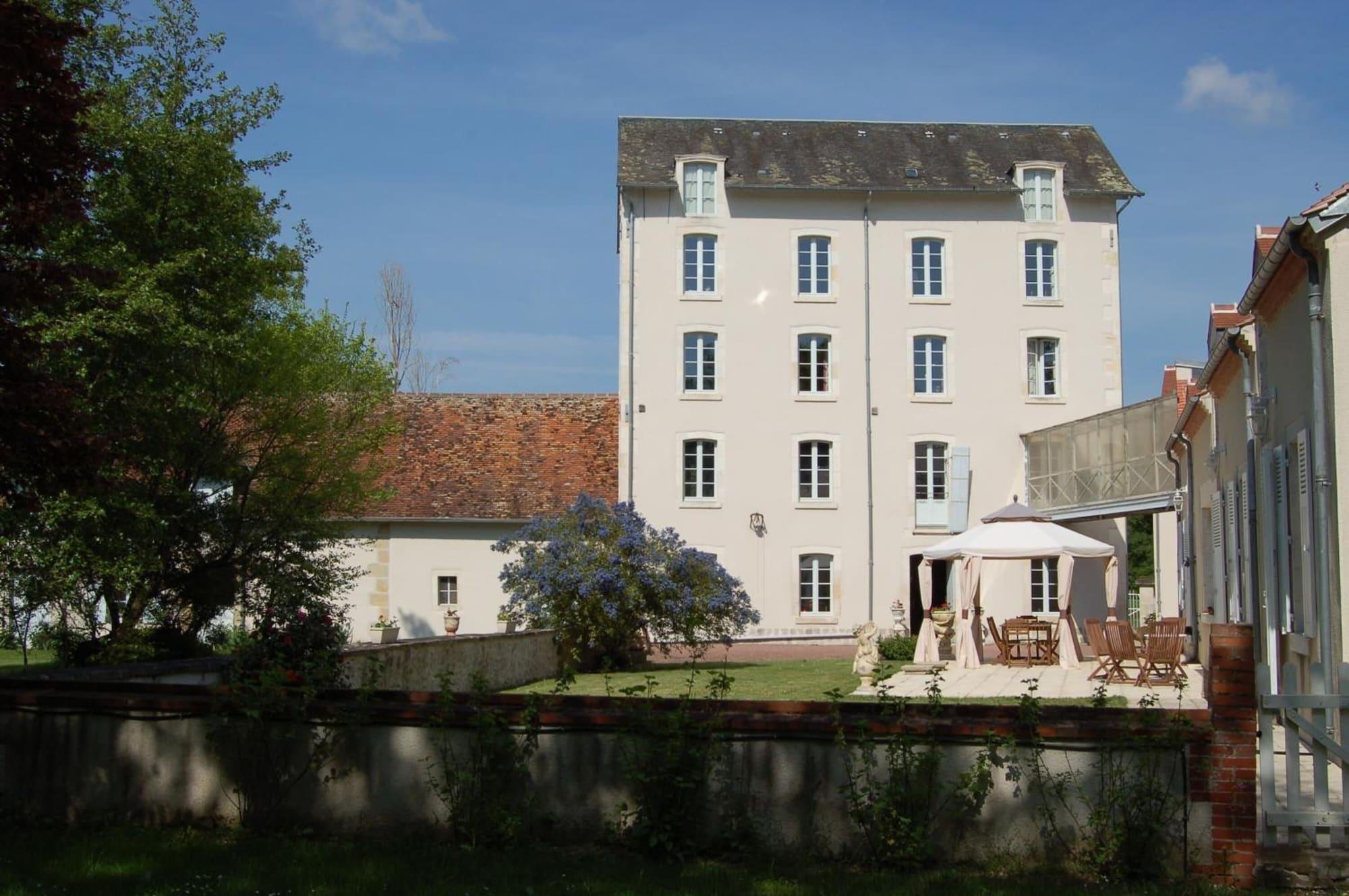 Vista Exterior Le Moulin Neuf