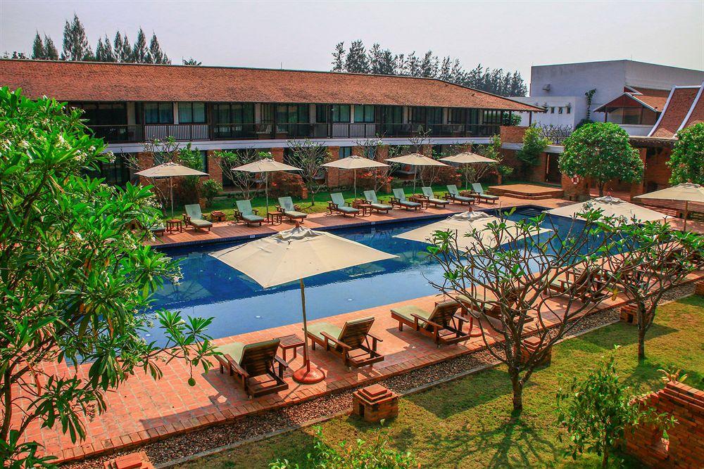 Vista Piscina Sukhothai Heritage Resort by The Unique Collection